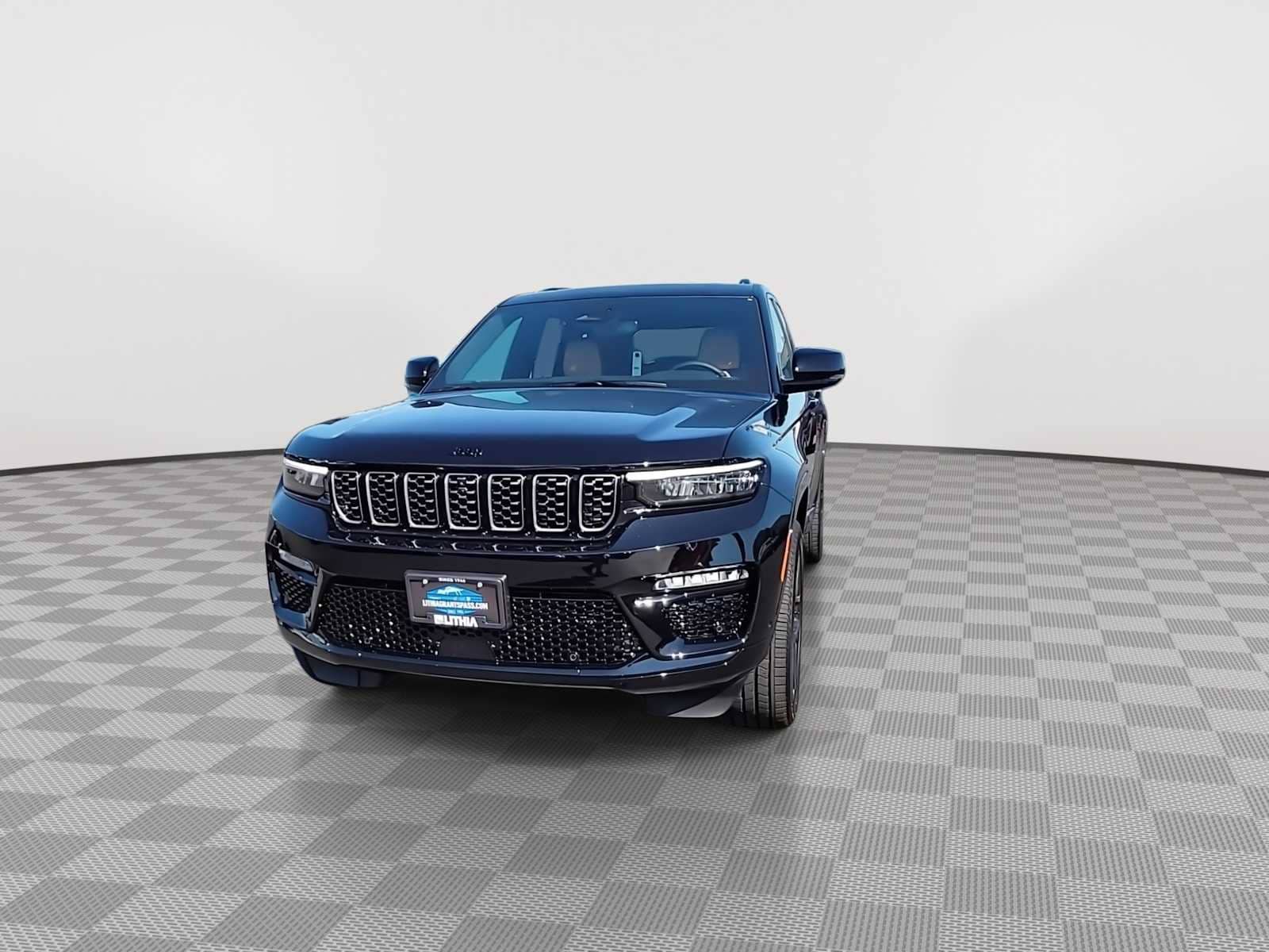 Thumbnail: 2025 Jeep Grand Cherokee - 3