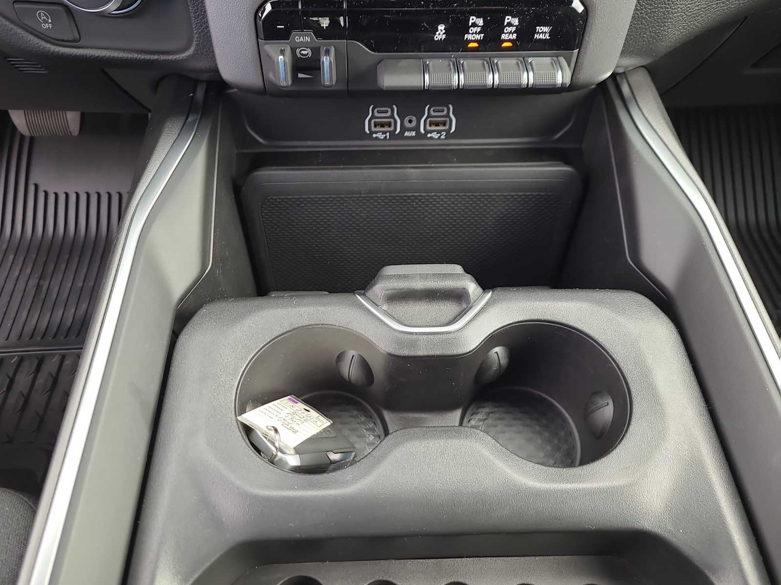 Thumbnail: 2026 RAM 1500 - 25