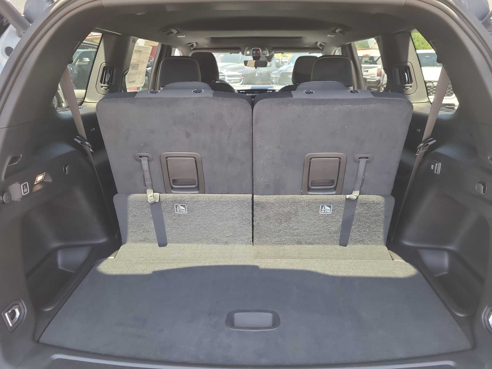 Thumbnail: 2025 Jeep Grand Cherokee - 27