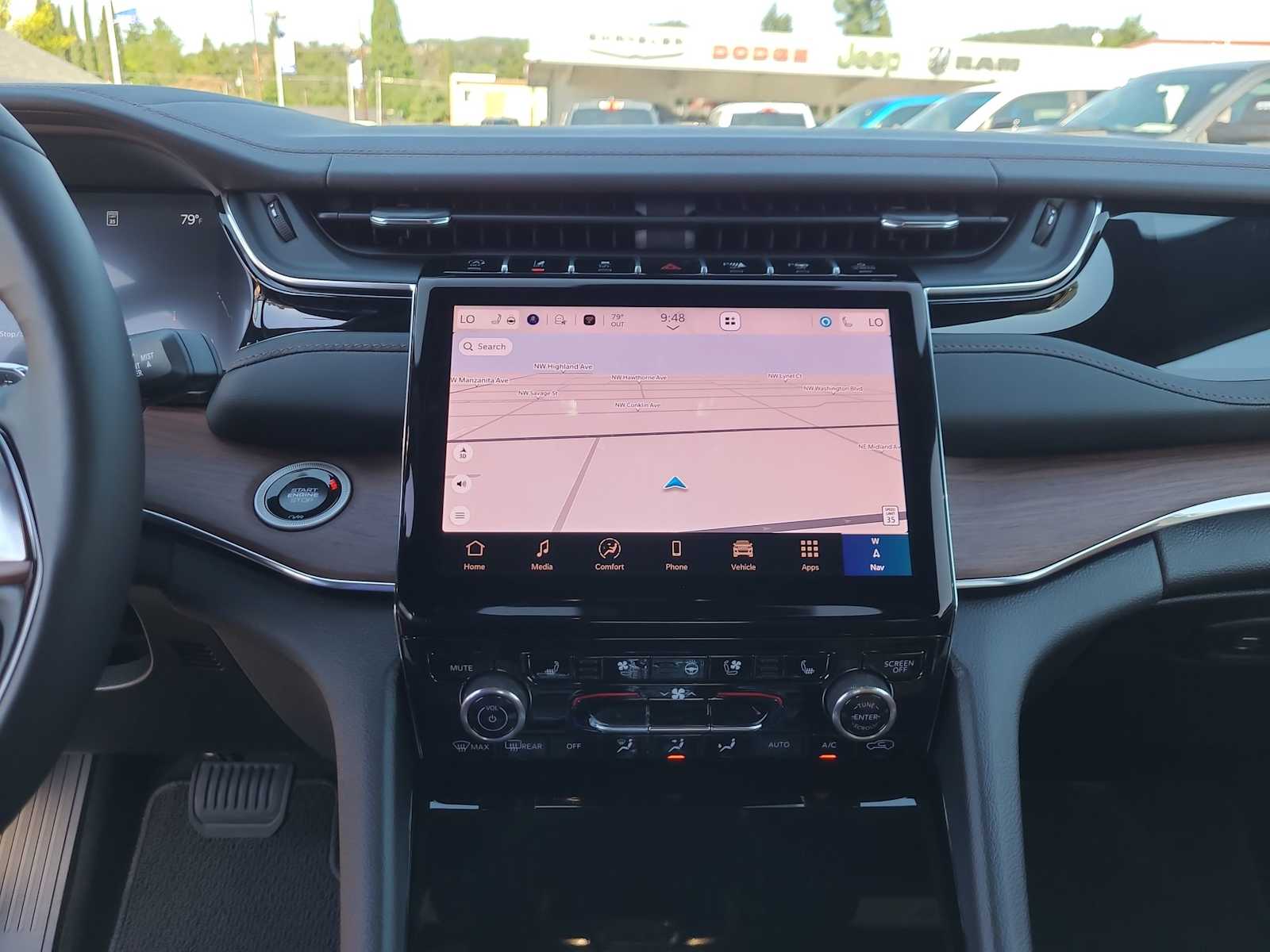 Thumbnail: 2025 Jeep Grand Cherokee - 24