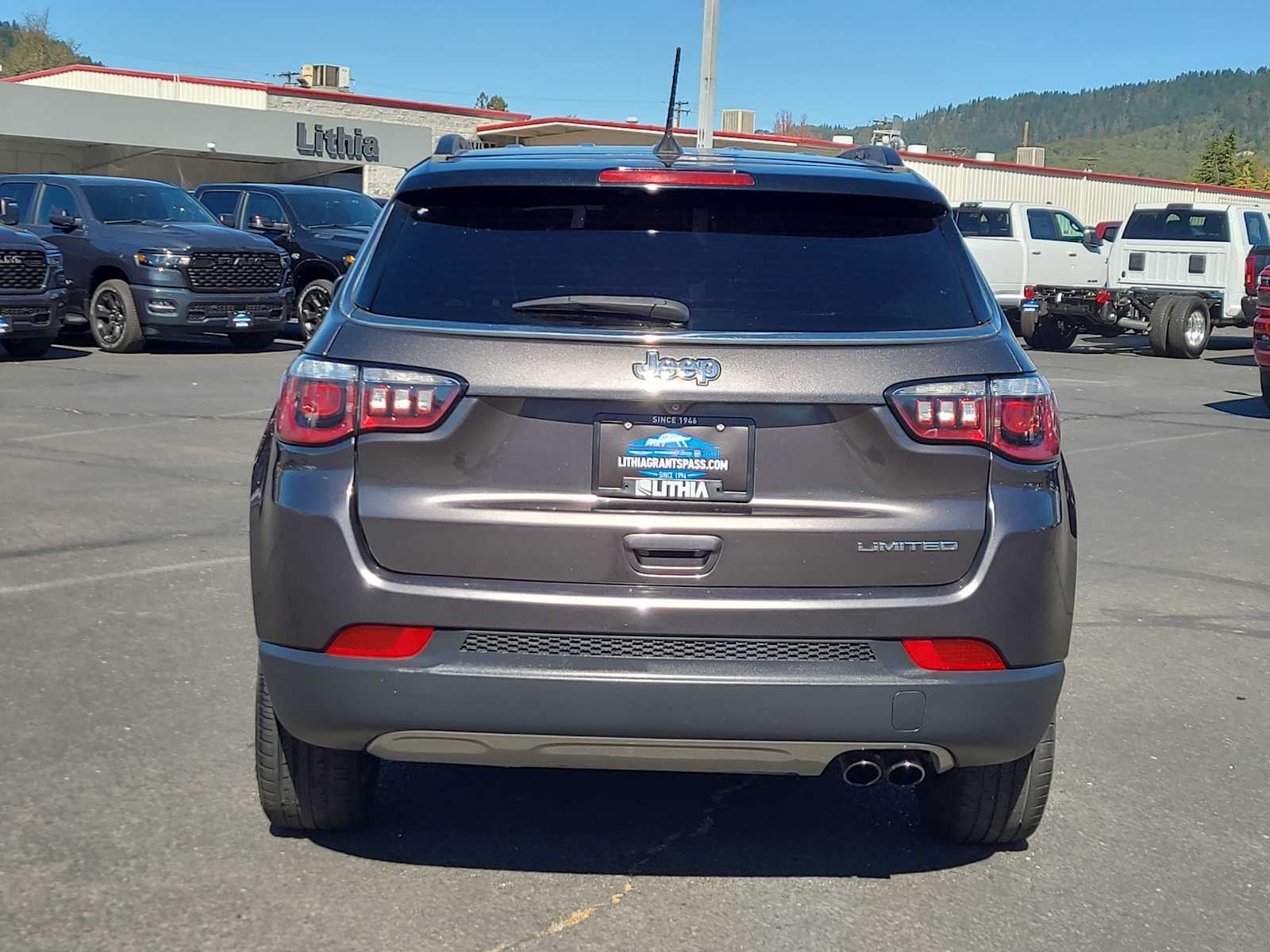 Thumbnail: 2019 Jeep Compass - 13