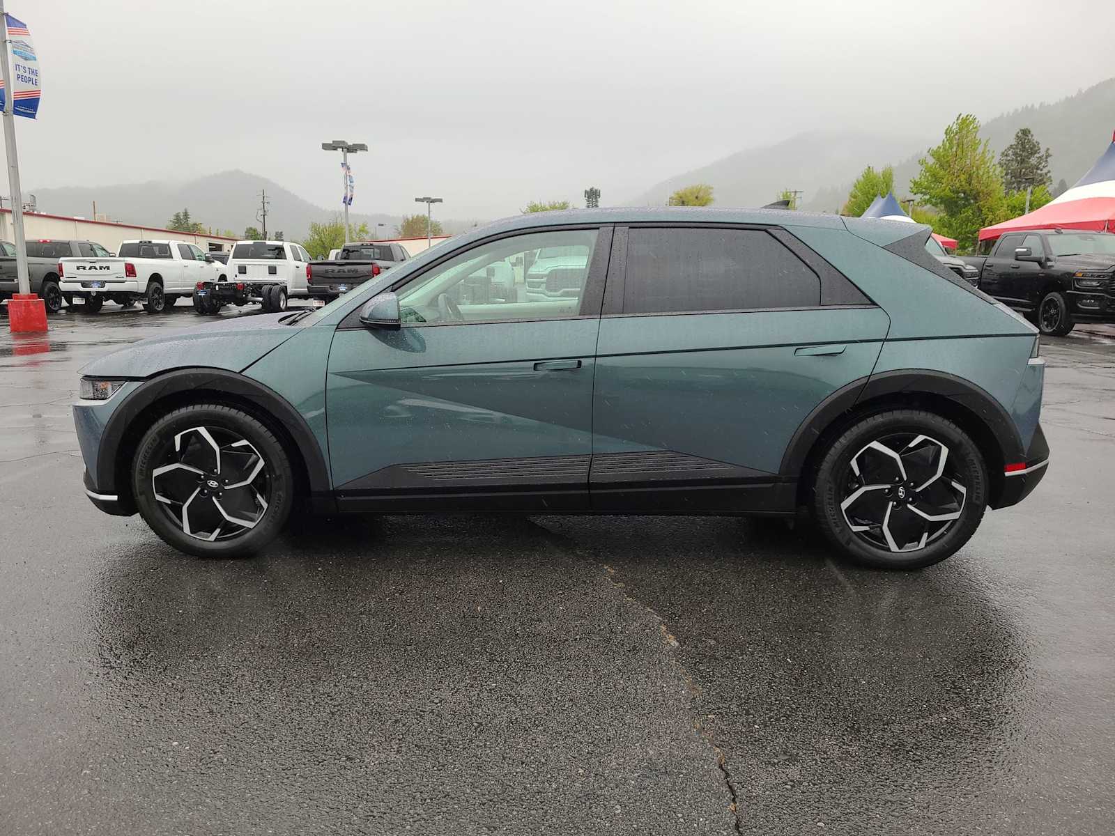 Thumbnail: 2024 Hyundai Ioniq 5 - 11