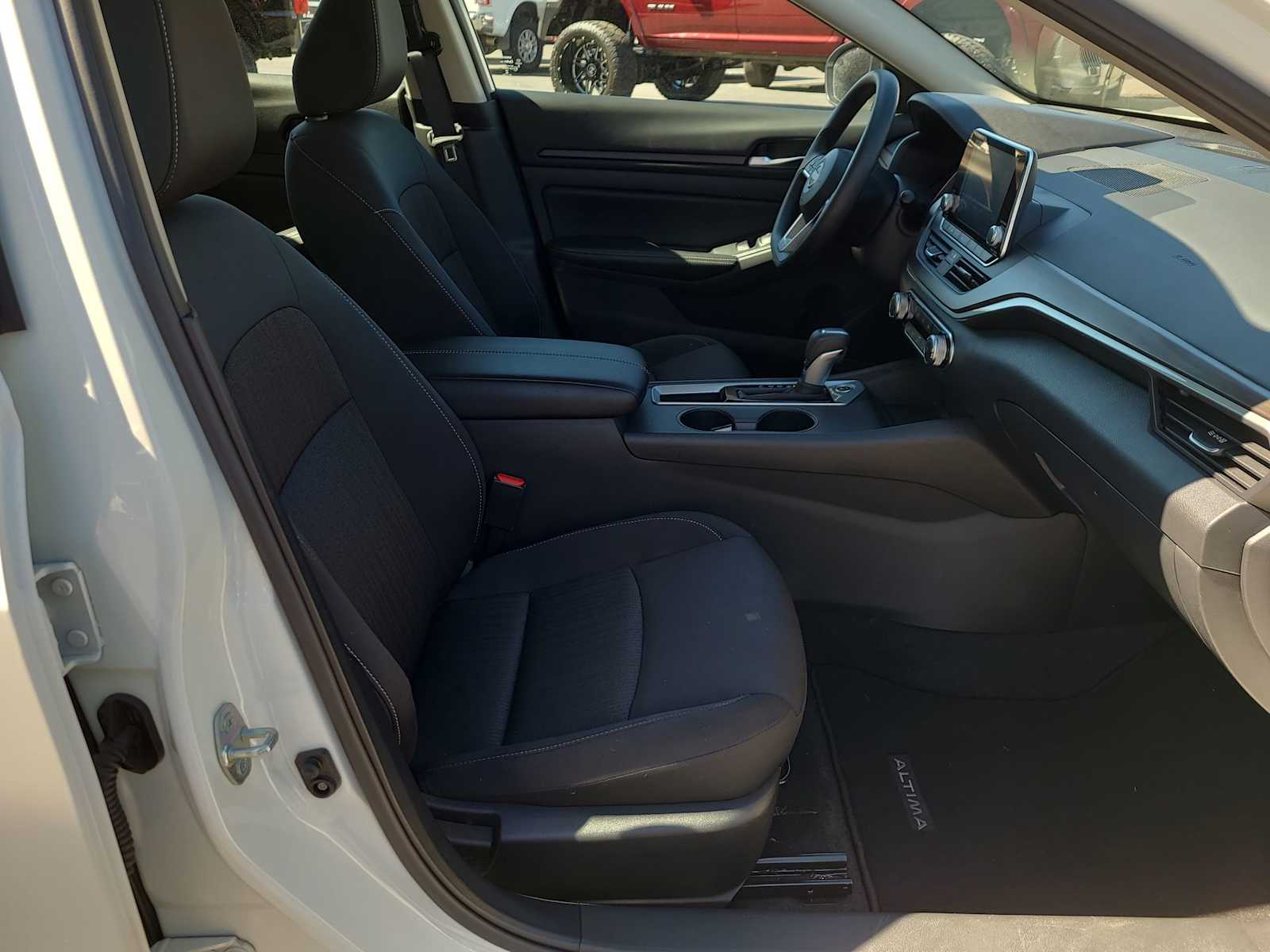Thumbnail: 2025 Nissan Altima - 22