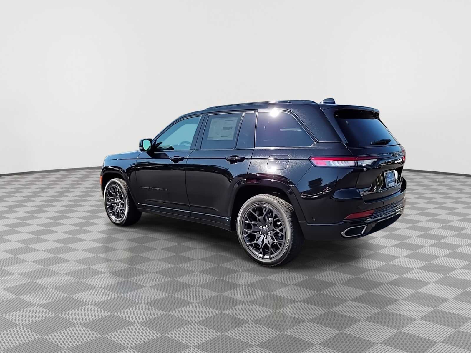 Thumbnail: 2025 Jeep Grand Cherokee - 6