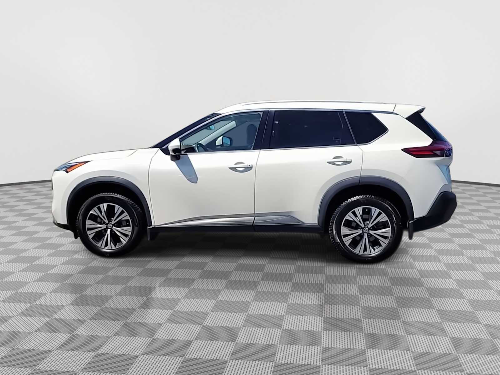Thumbnail: 2021 Nissan Rogue - 5