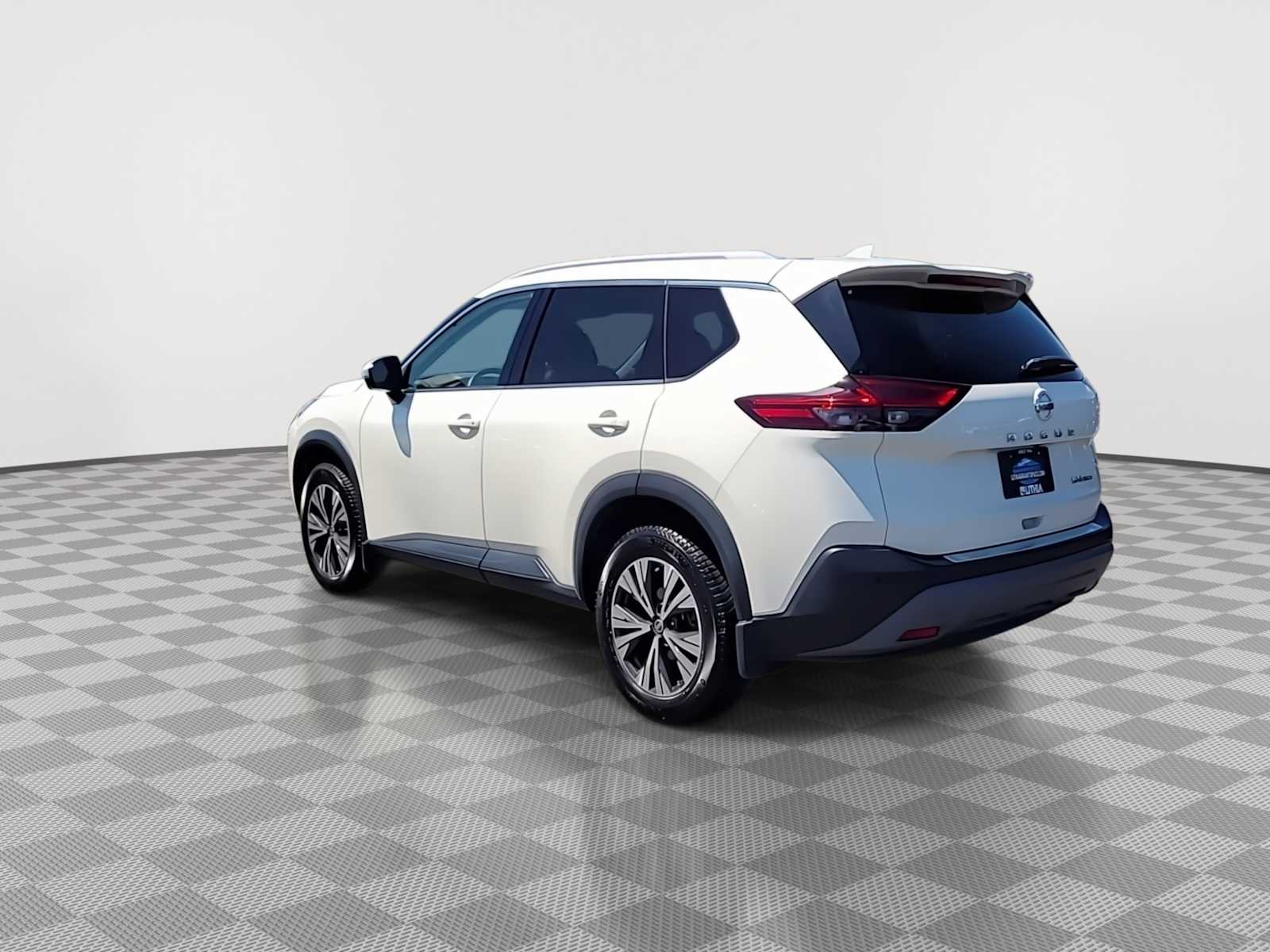 Thumbnail: 2021 Nissan Rogue - 6