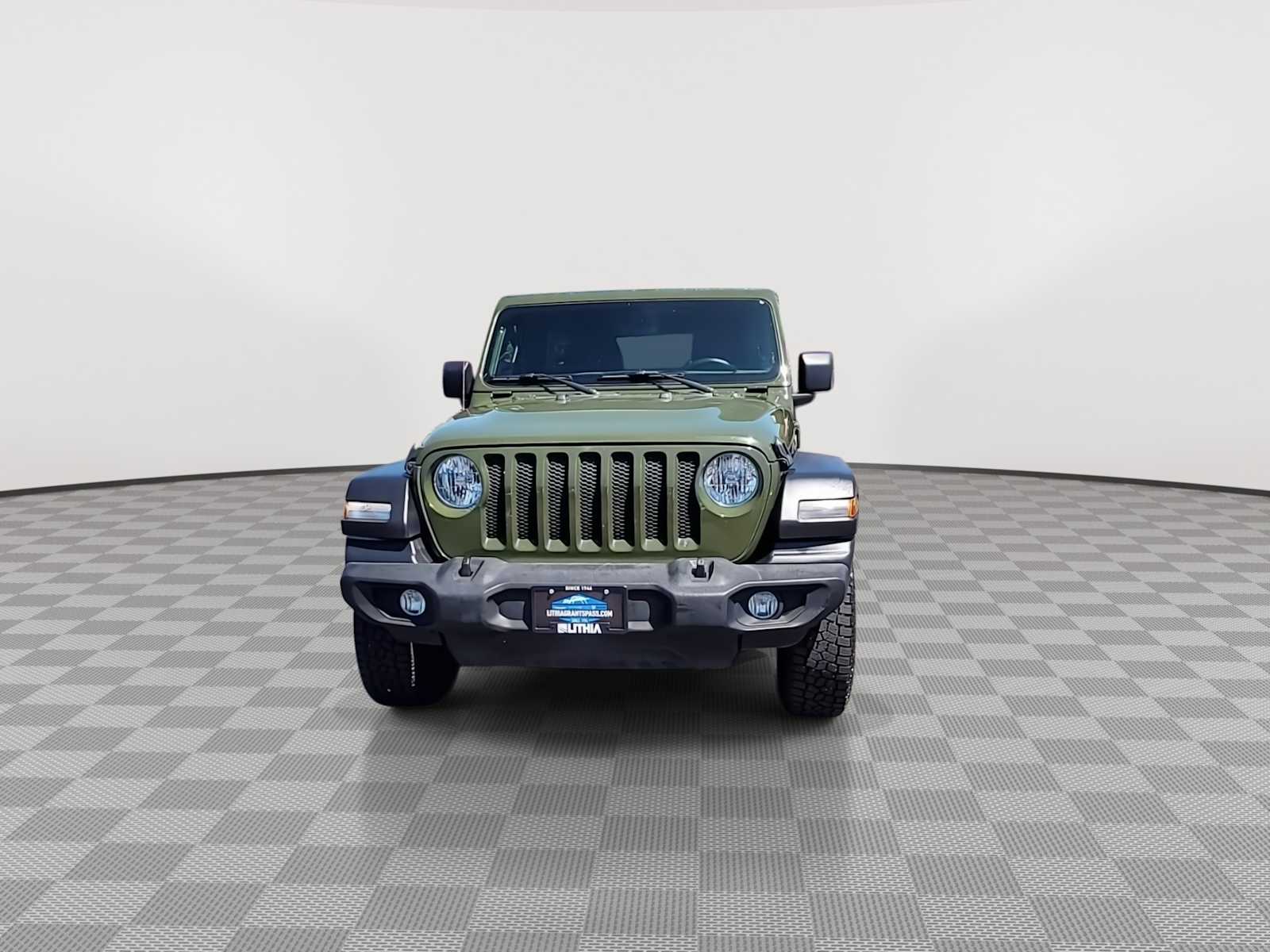 Thumbnail: 2021 Jeep Wrangler - 3