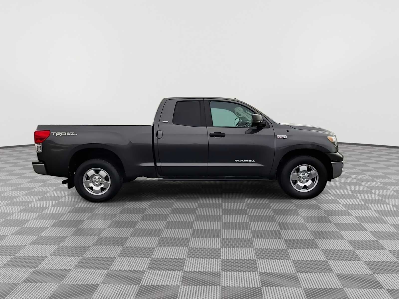 Thumbnail: 2011 Toyota Tundra - 9