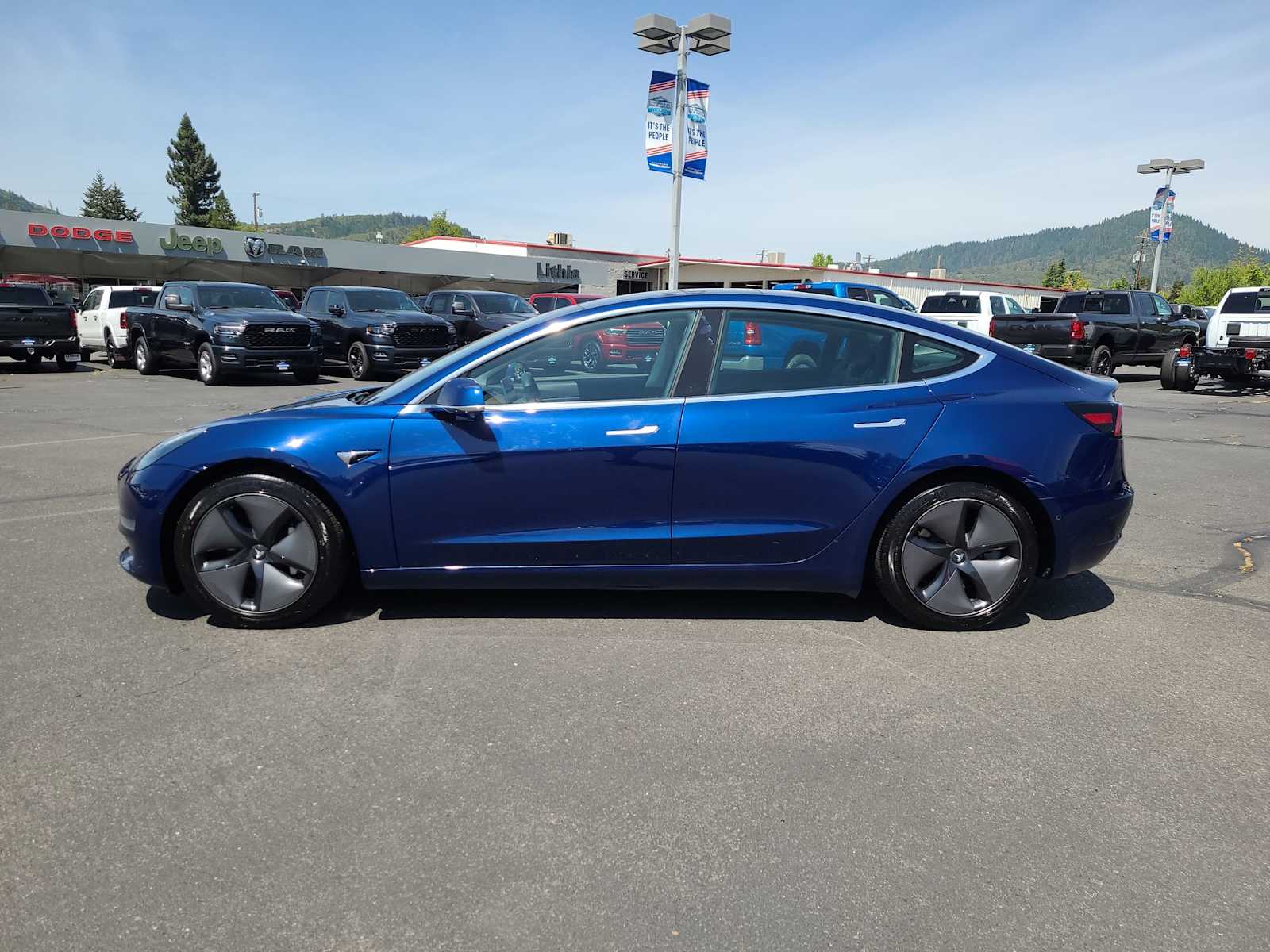 Thumbnail: 2019 Tesla Model 3 - 11