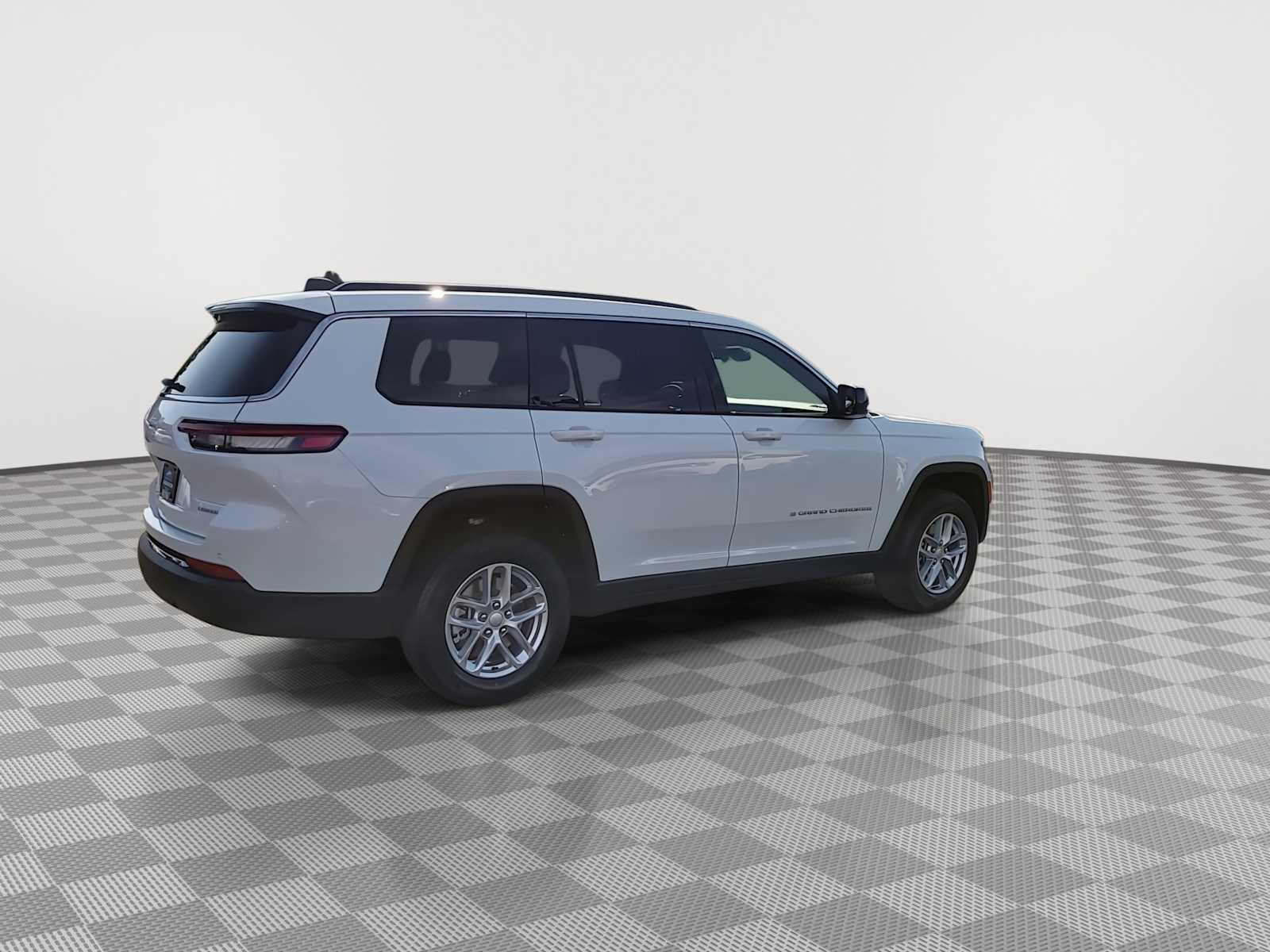 Thumbnail: 2025 Jeep Grand Cherokee - 8