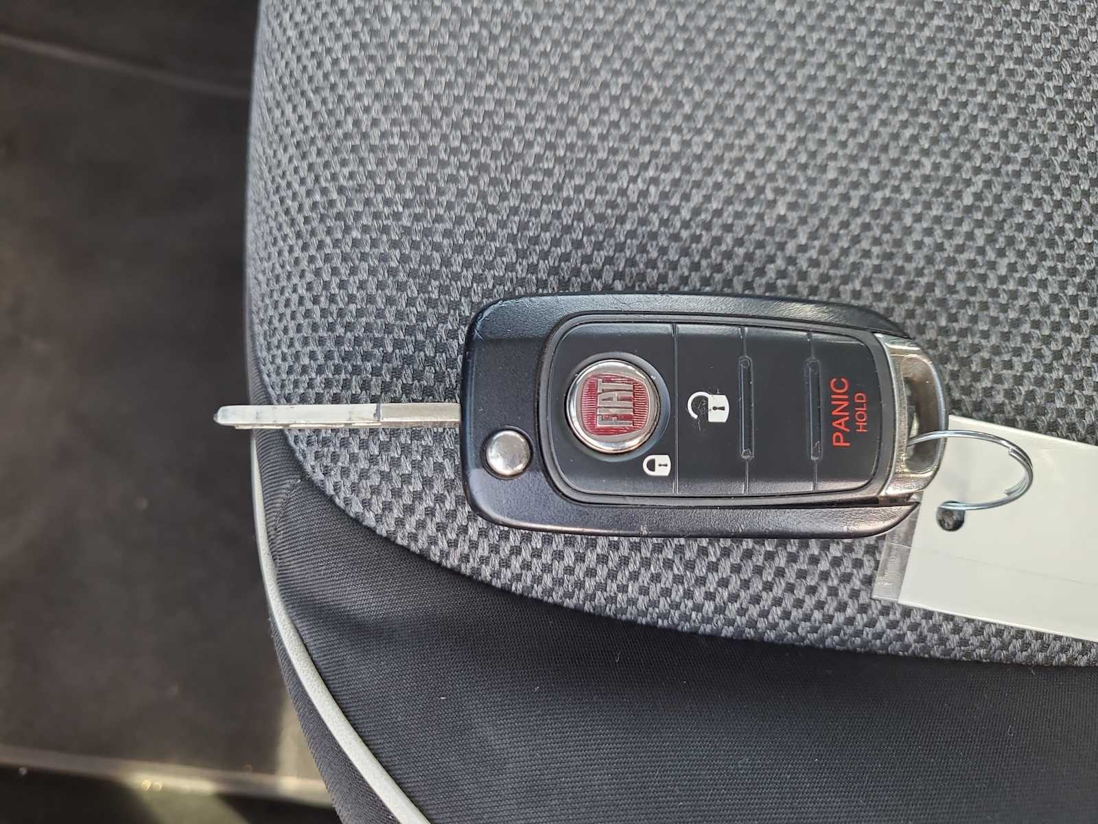 Thumbnail: 2017 Fiat 500X - 28