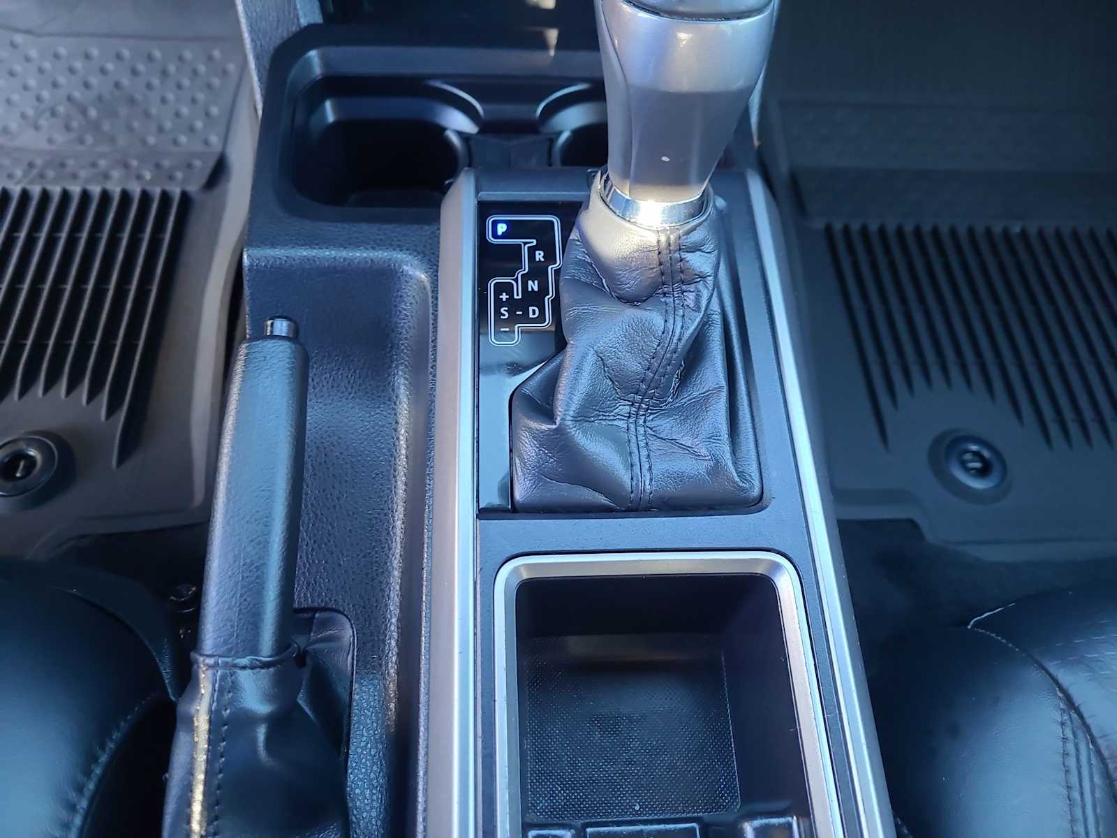 Thumbnail: 2023 Toyota Tacoma - 25