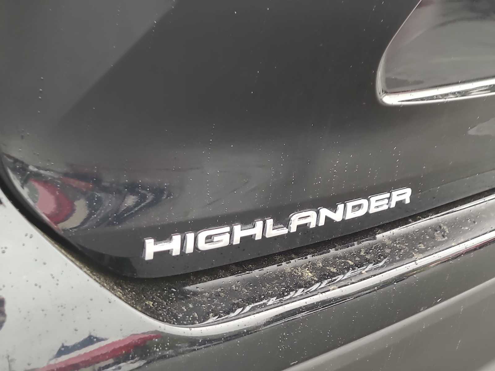 Thumbnail: 2022 Toyota Highlander - 15