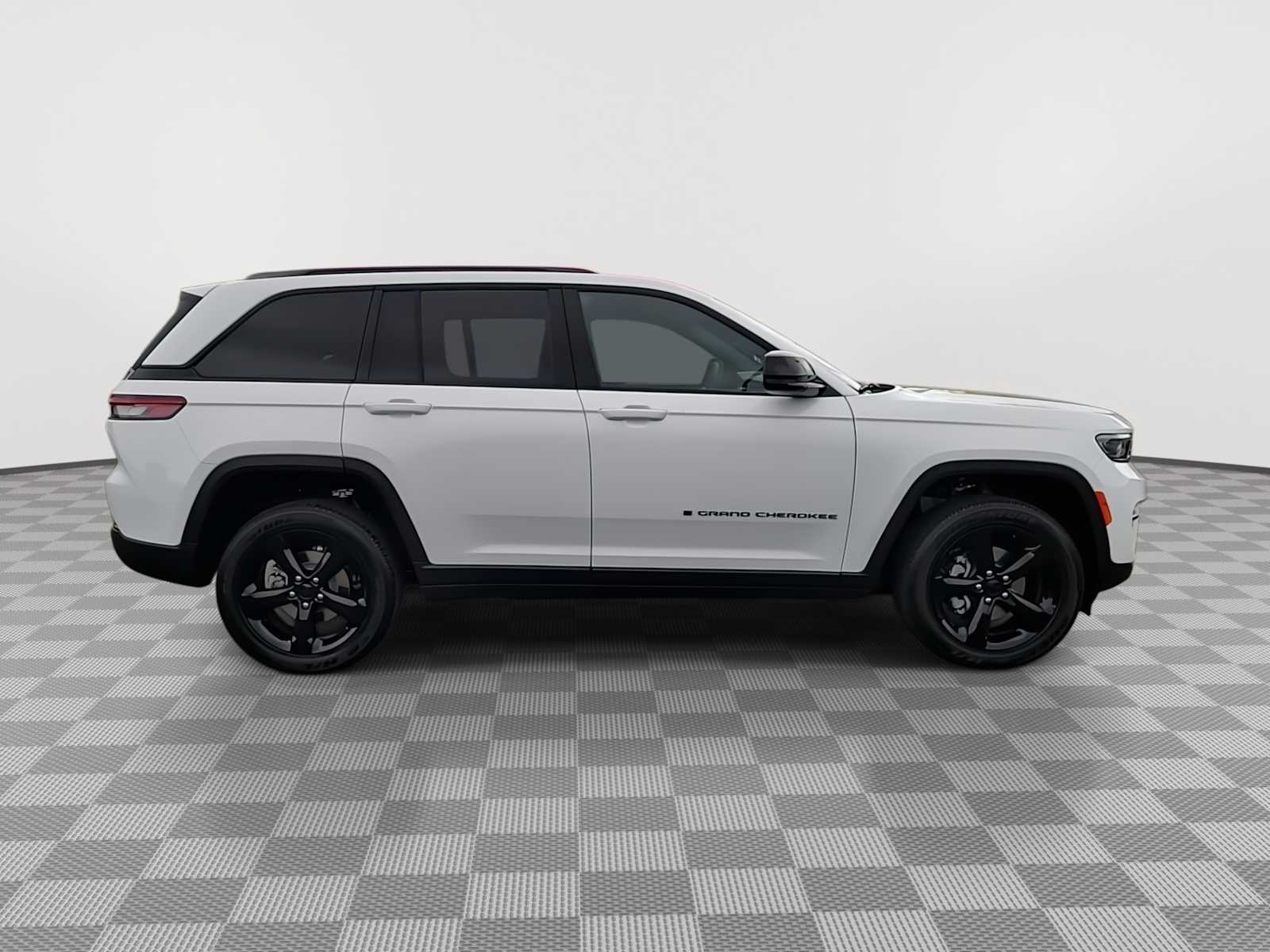 Thumbnail: 2025 Jeep Grand Cherokee - 9