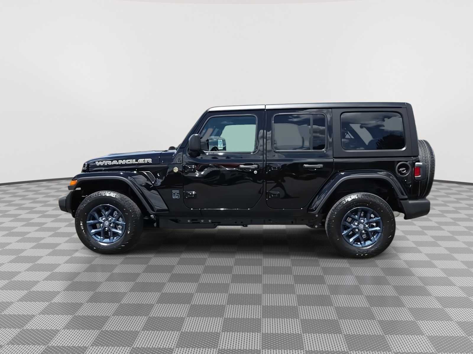 Thumbnail: 2026 Jeep Wrangler - 5