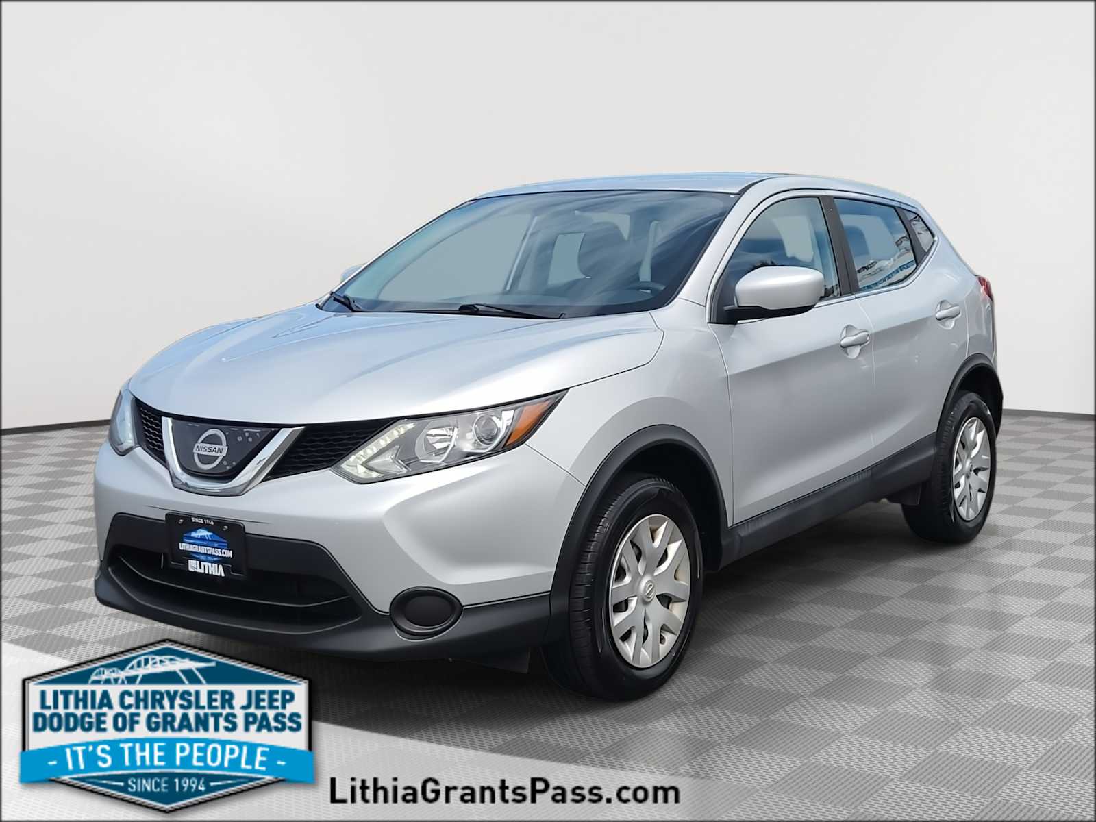 2018 Nissan Rogue Sport S -
                  Grants Pass, OR