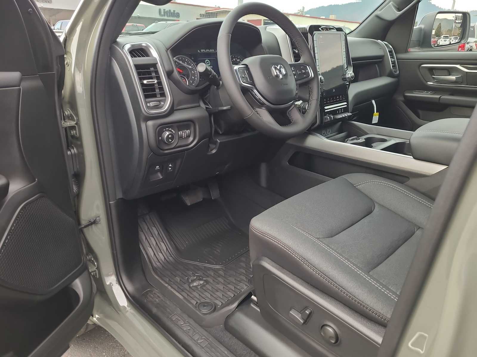 Thumbnail: 2026 RAM 1500 - 10