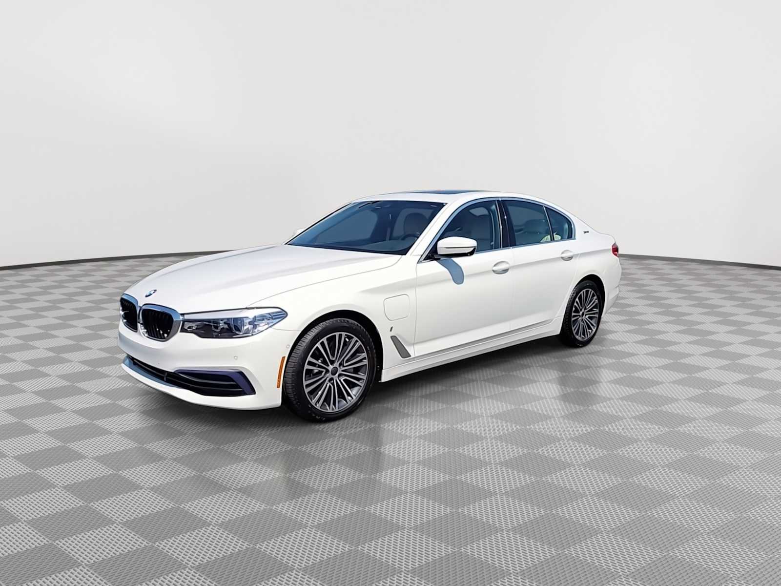 2019 Bmw 530e Sedan photo 4