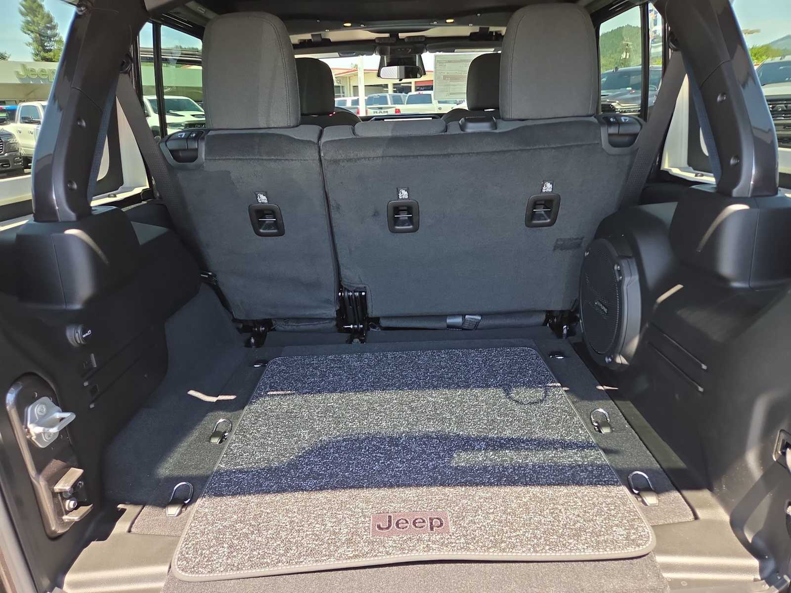 Thumbnail: 2026 Jeep Wrangler - 27