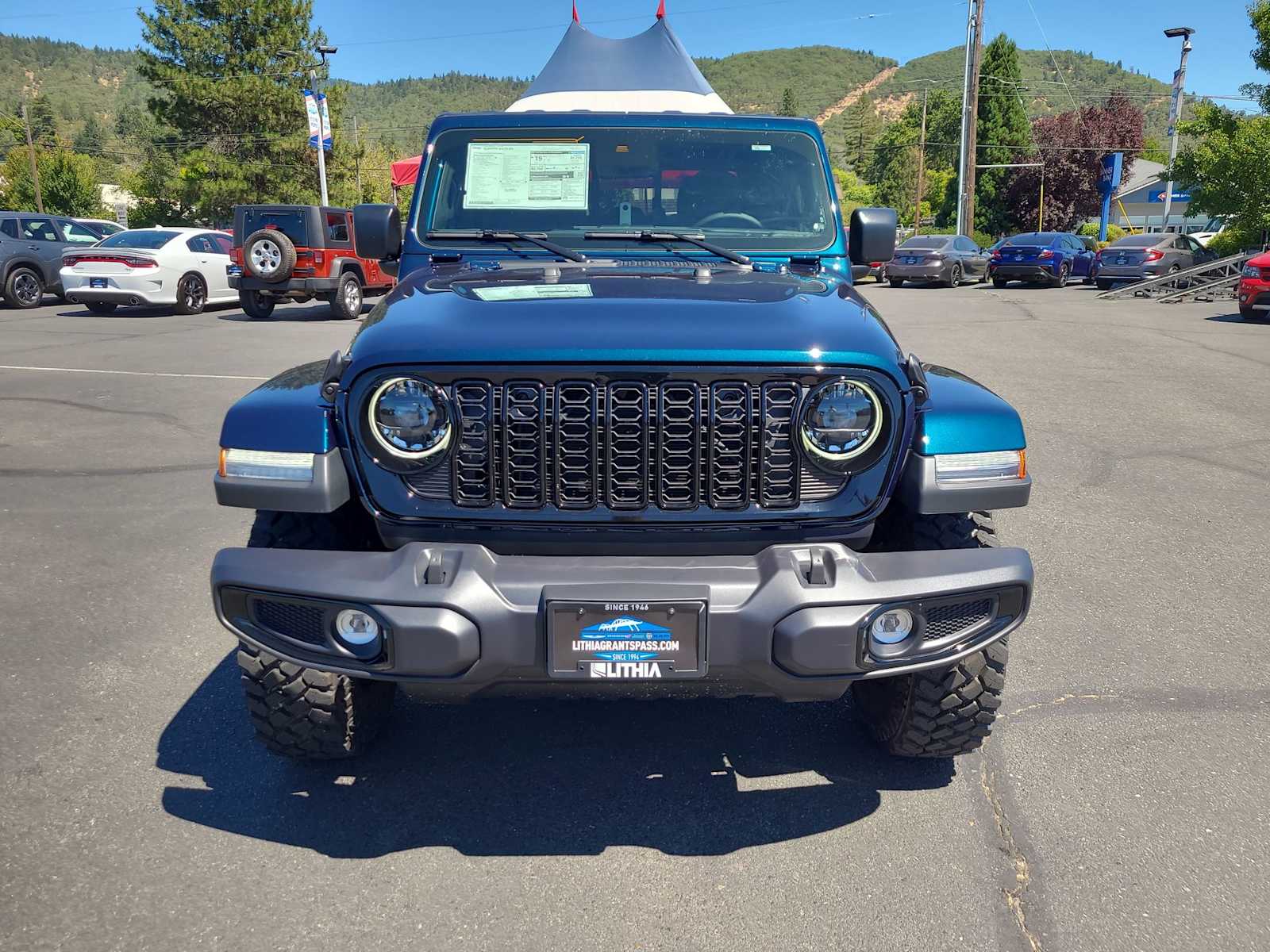 Thumbnail: 2025 Jeep Gladiator - 14