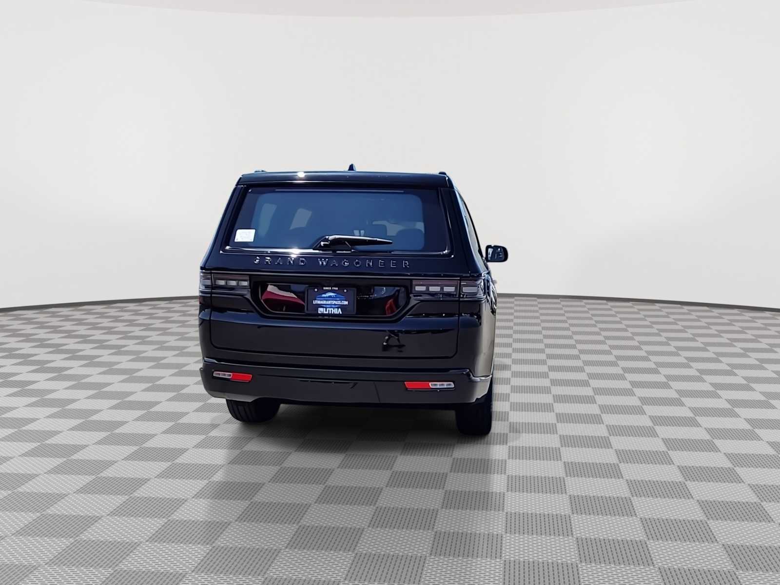 Thumbnail: 2024 Jeep Grand Wagoneer - 7