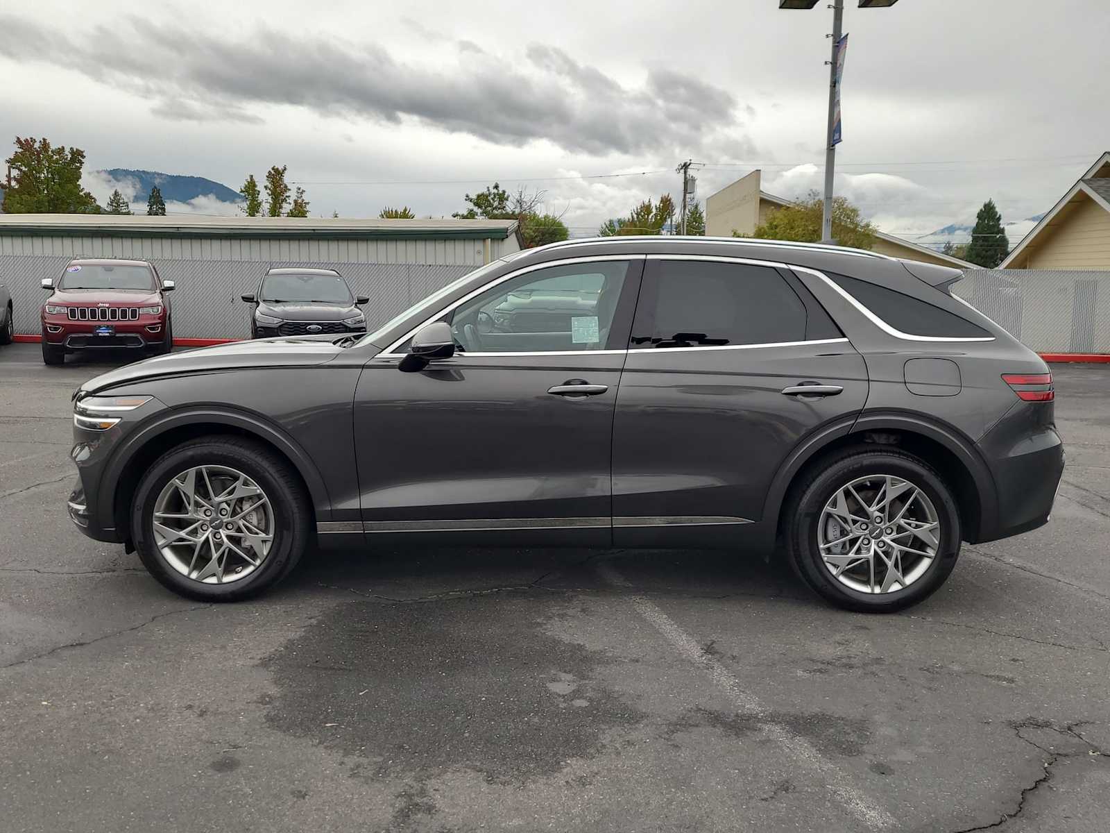 Thumbnail: 2025 Genesis GV70 - 11