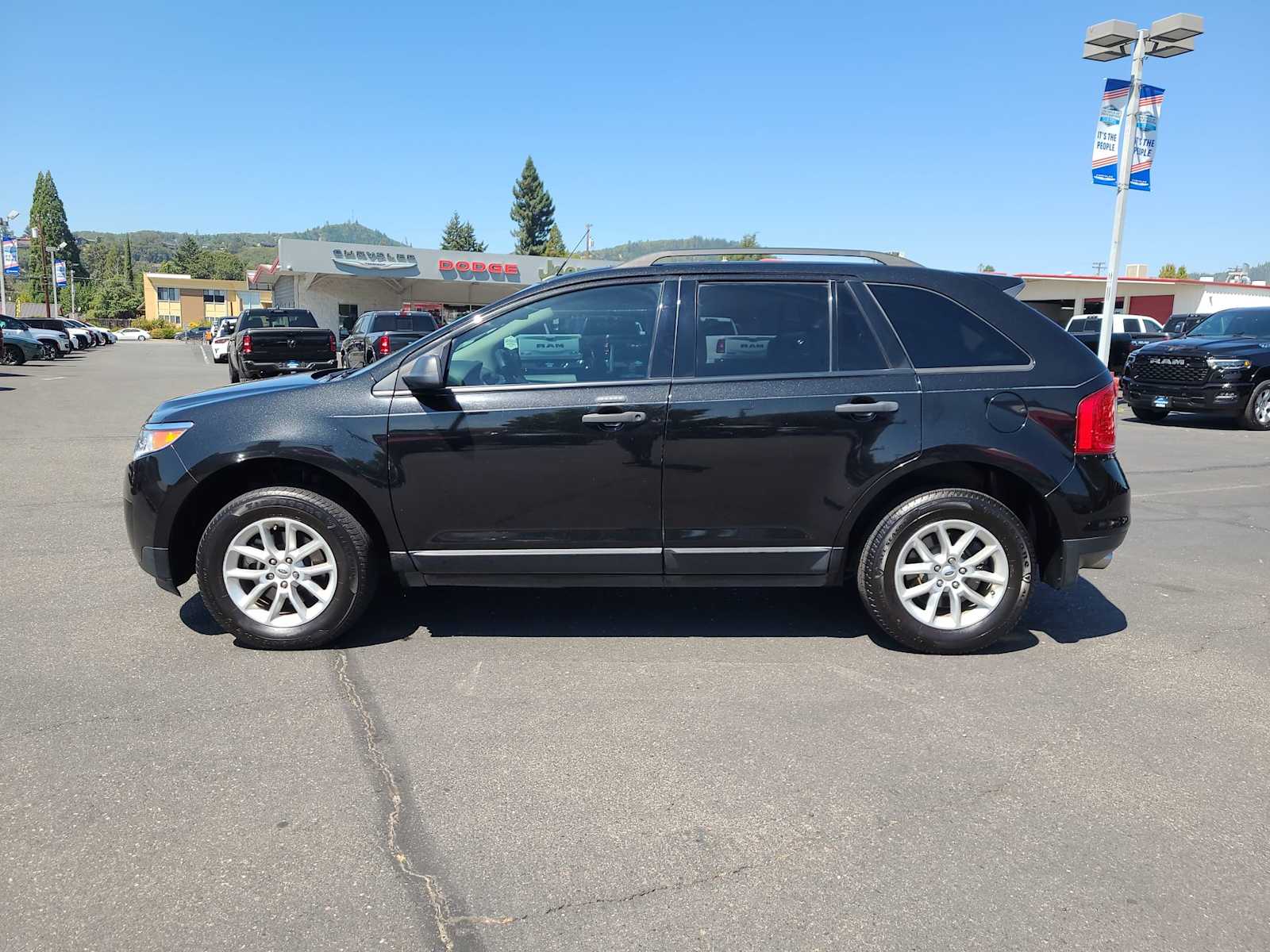 Thumbnail: 2014 Ford Edge - 11