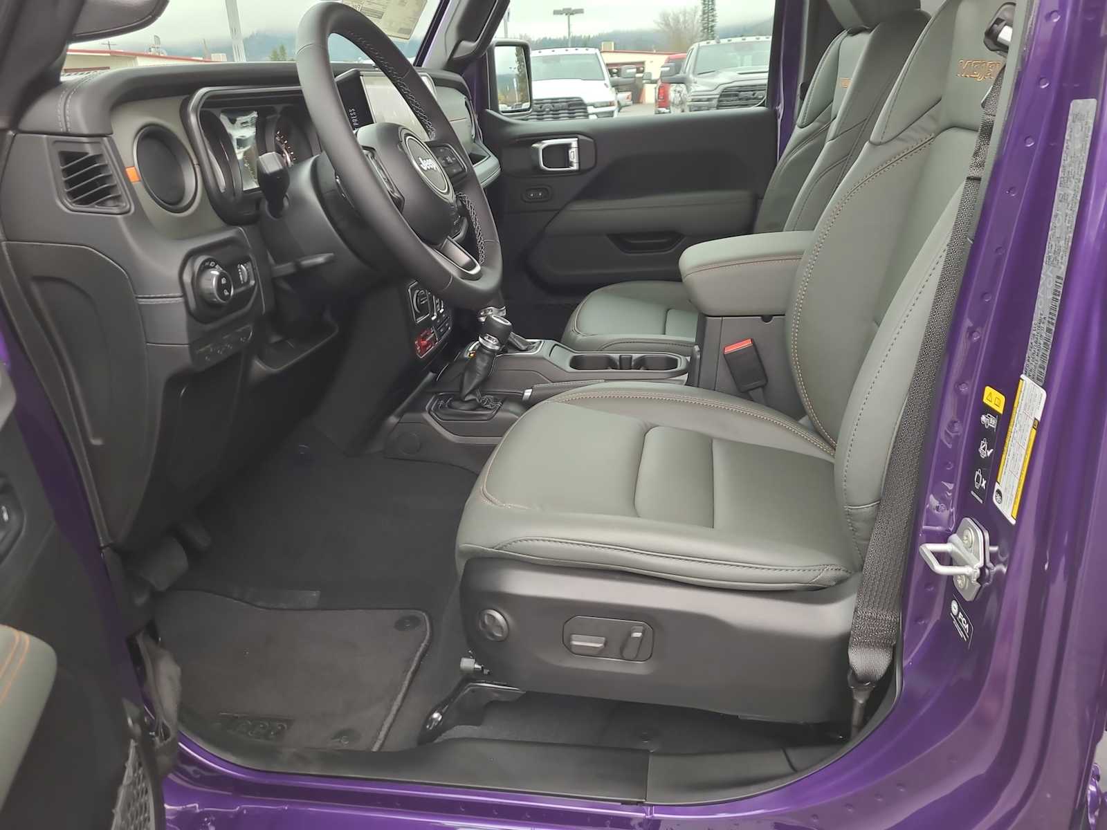 Thumbnail: 2026 Jeep Gladiator - 19