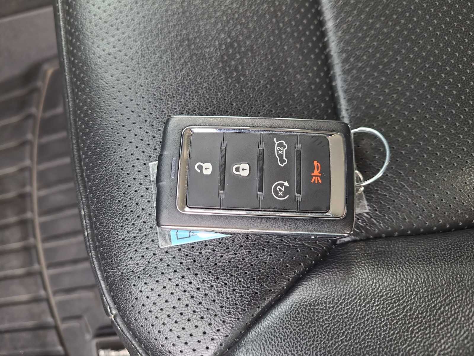 Thumbnail: 2022 Jeep Grand Cherokee L - 28