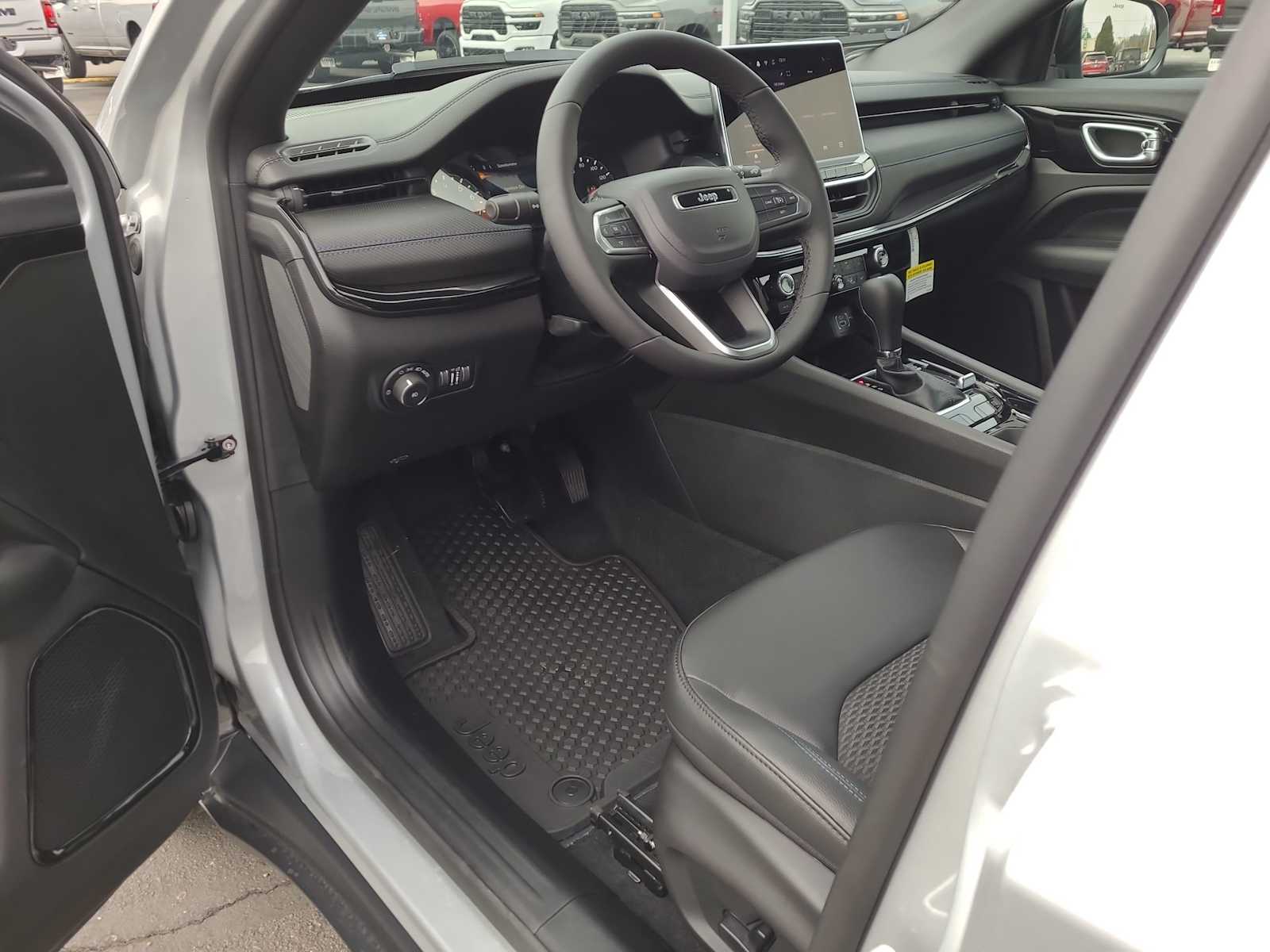 Thumbnail: 2026 Jeep Compass - 10