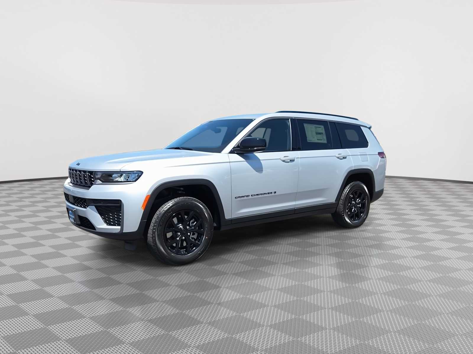 Thumbnail: 2026 Jeep Grand Cherokee - 4