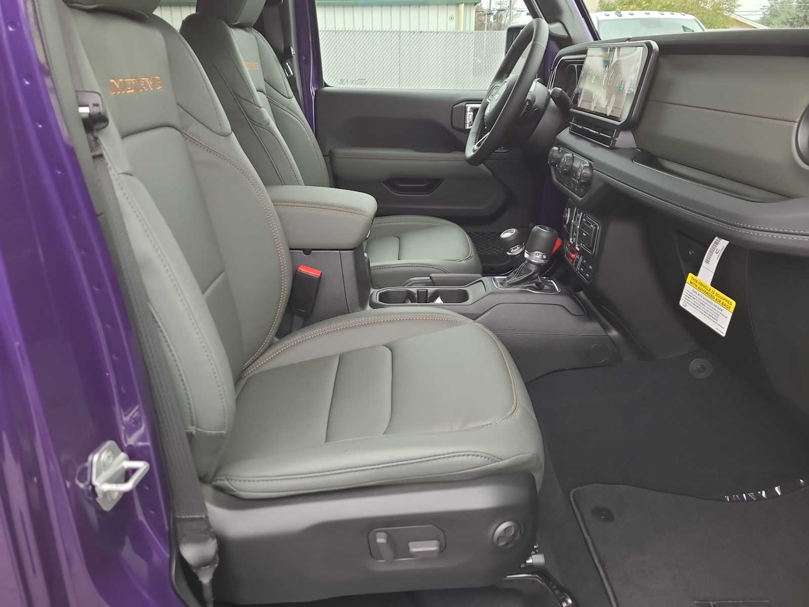 Thumbnail: 2026 Jeep Gladiator - 22