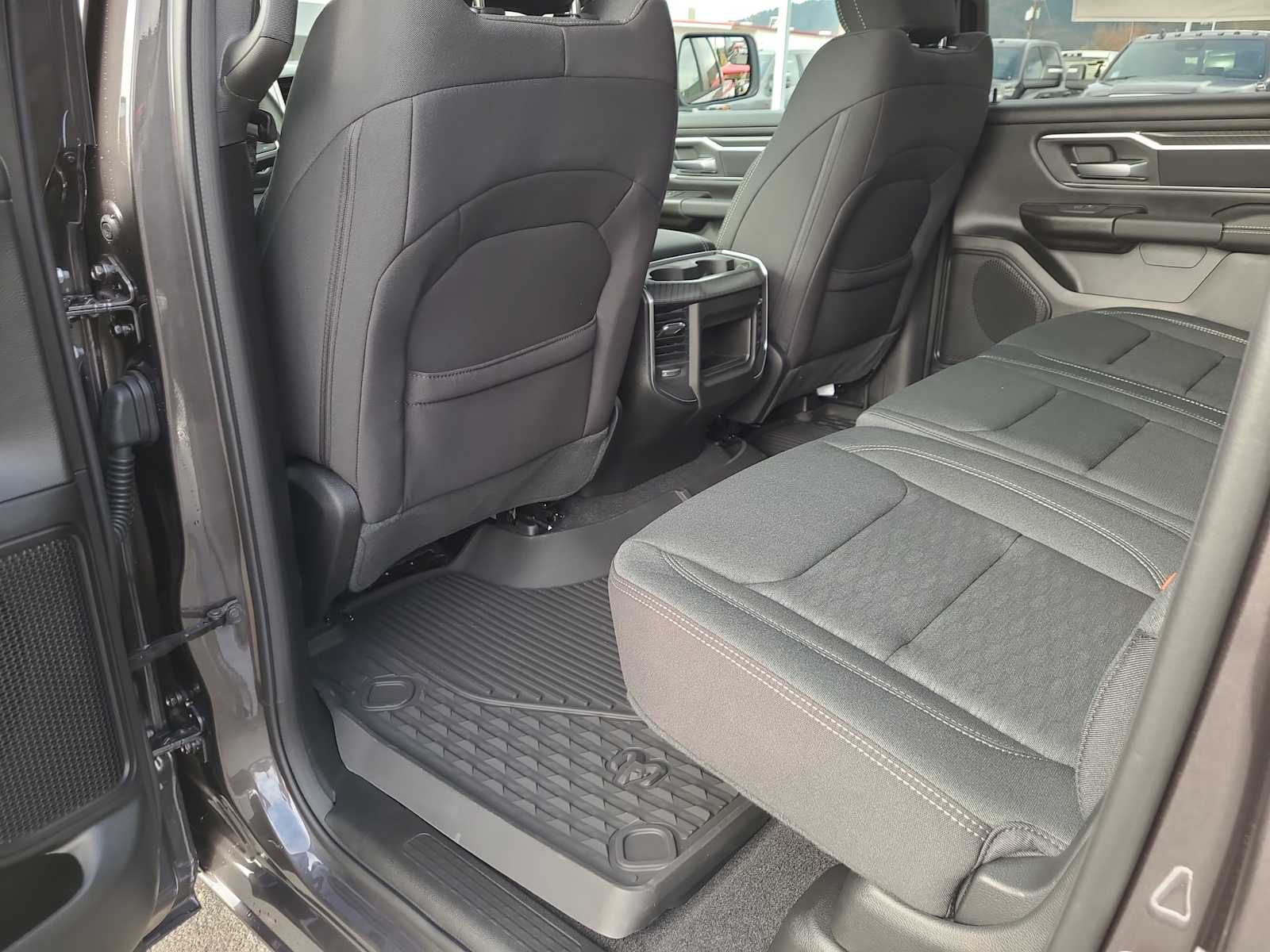 Thumbnail: 2026 RAM 1500 - 20