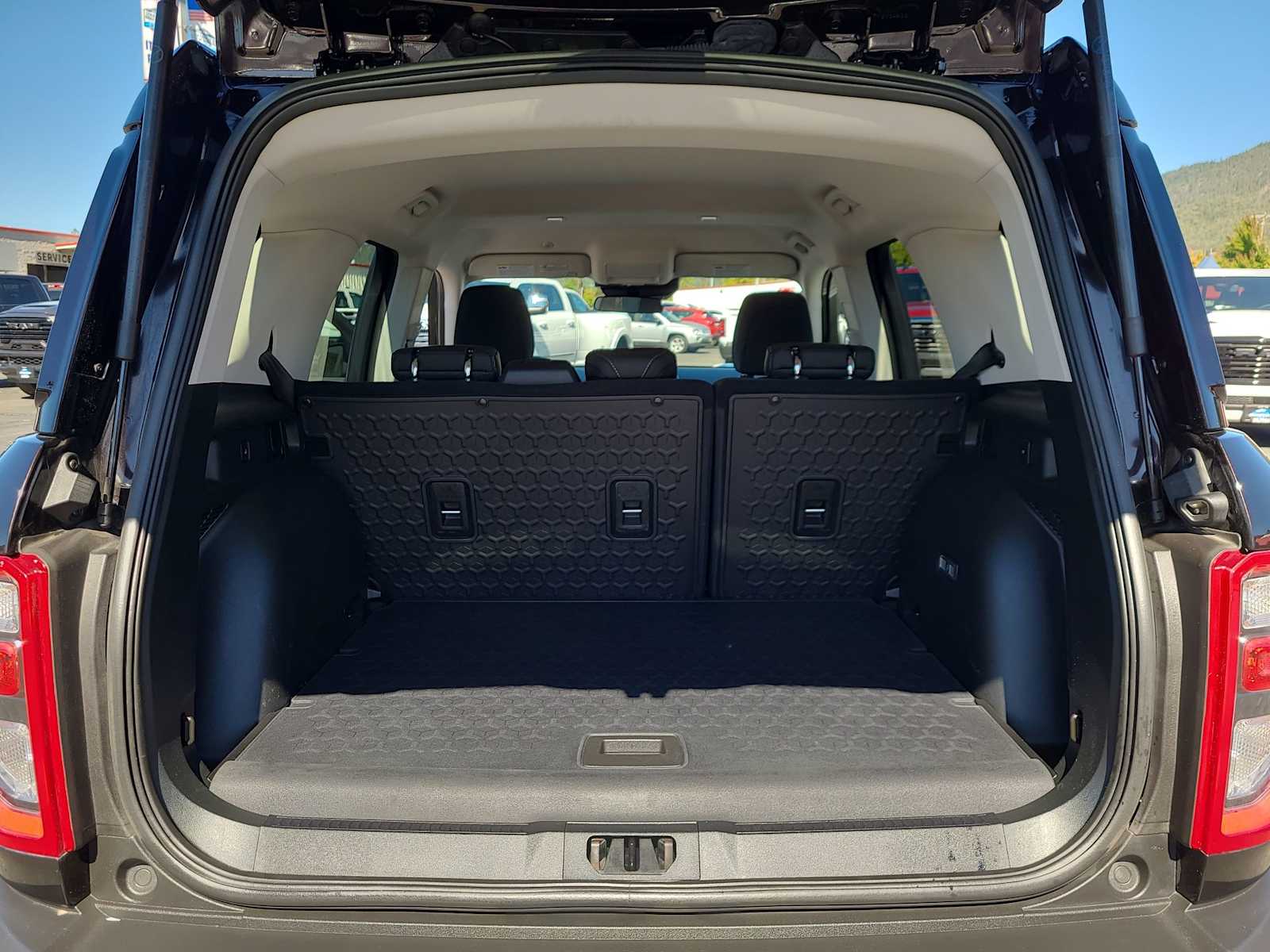 Thumbnail: 2021 Ford Bronco Sport - 29