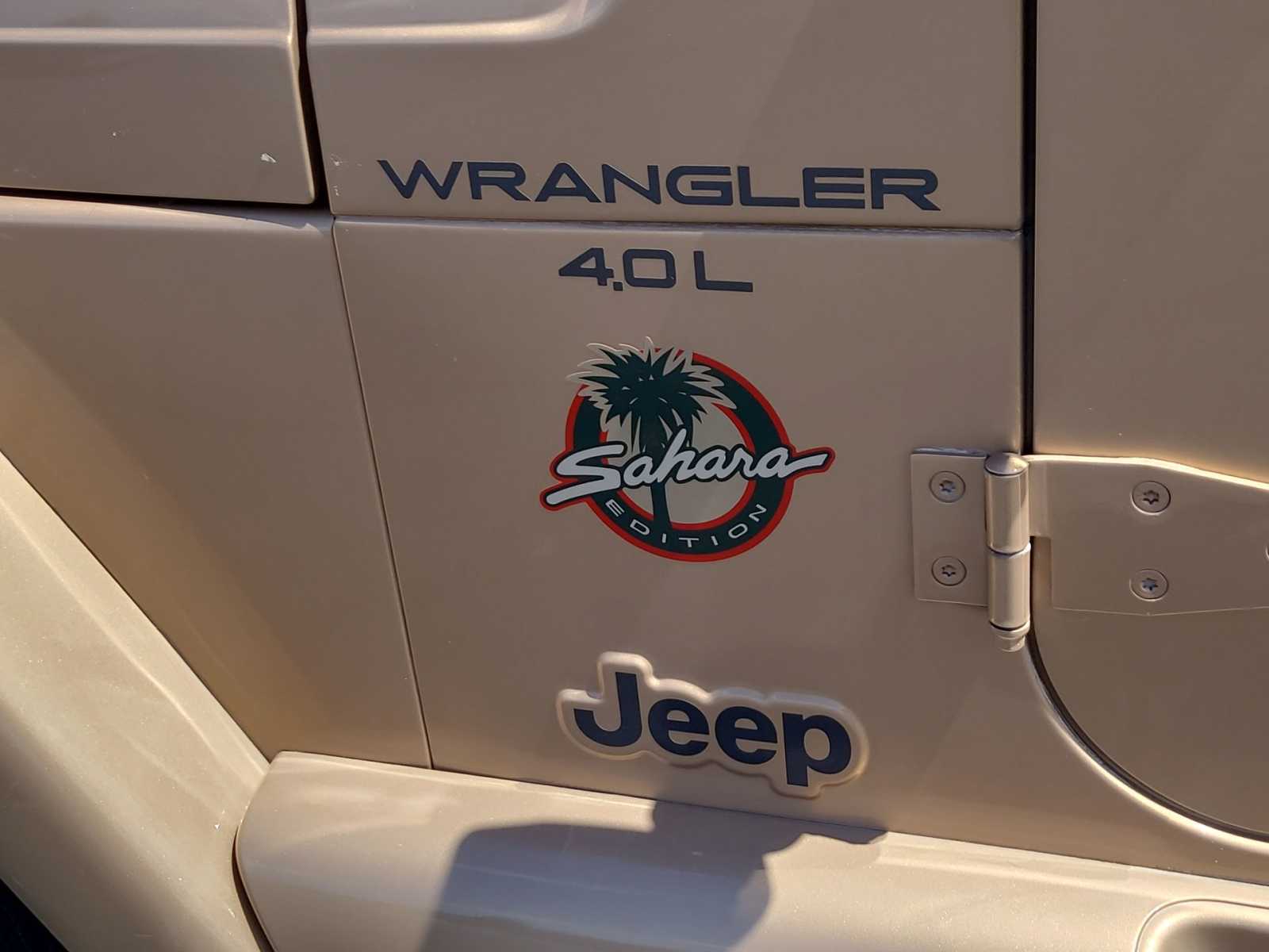 1999 Jeep Wrangler Sahara 15