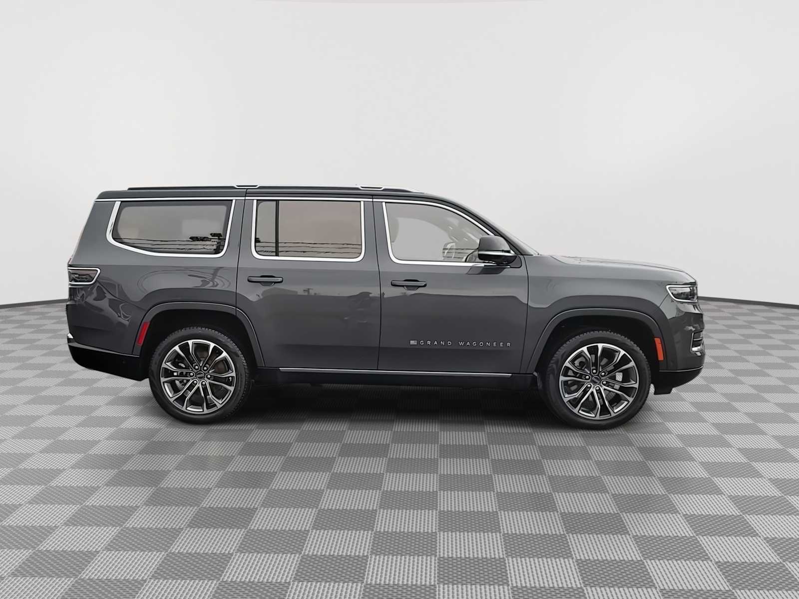 2024 Jeep Grand Wagoneer Series III 9