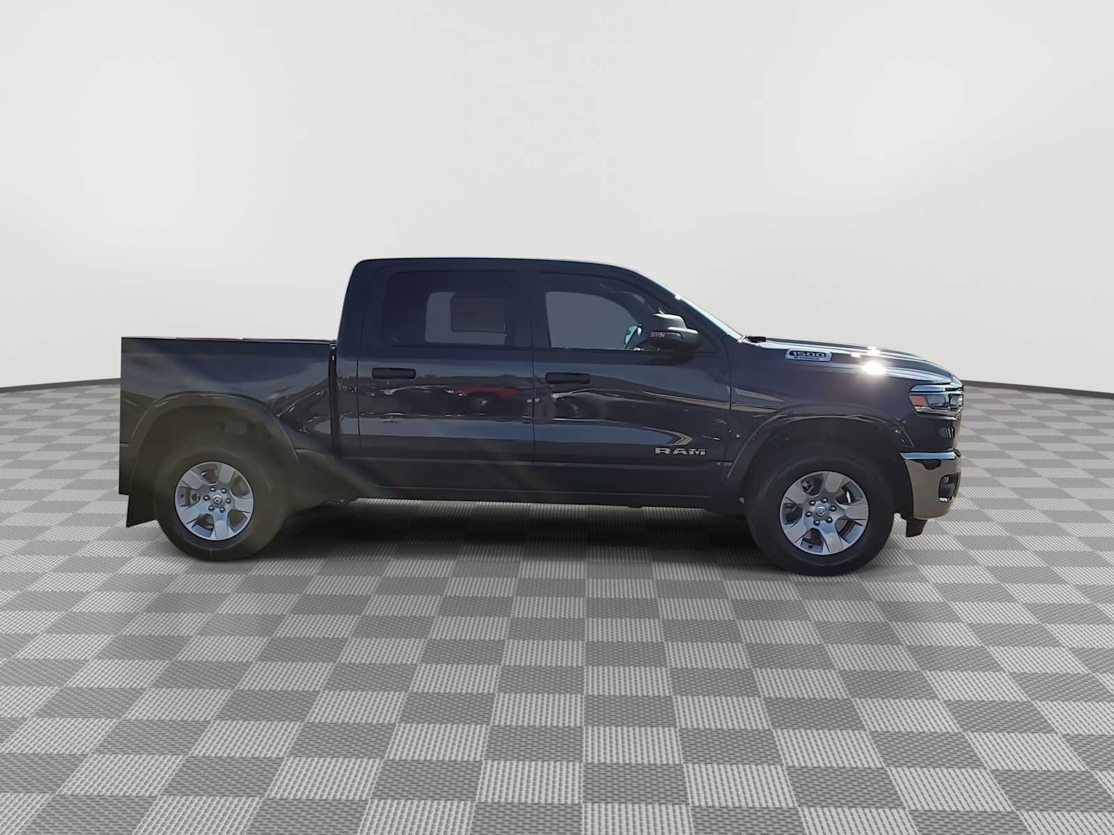 Thumbnail: 2025 RAM 1500 - 9
