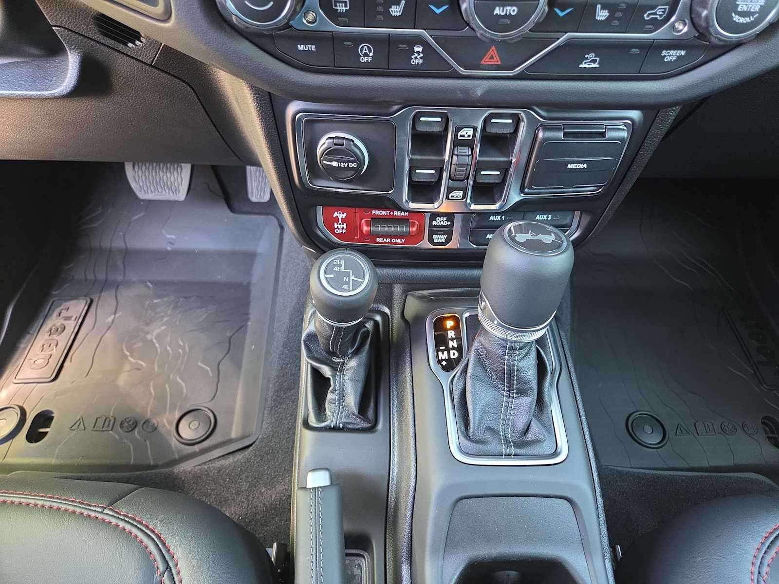 Thumbnail: 2026 Jeep Wrangler - 25