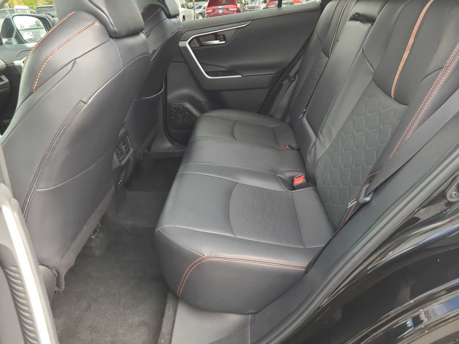 Thumbnail: 2024 Toyota RAV4 - 21