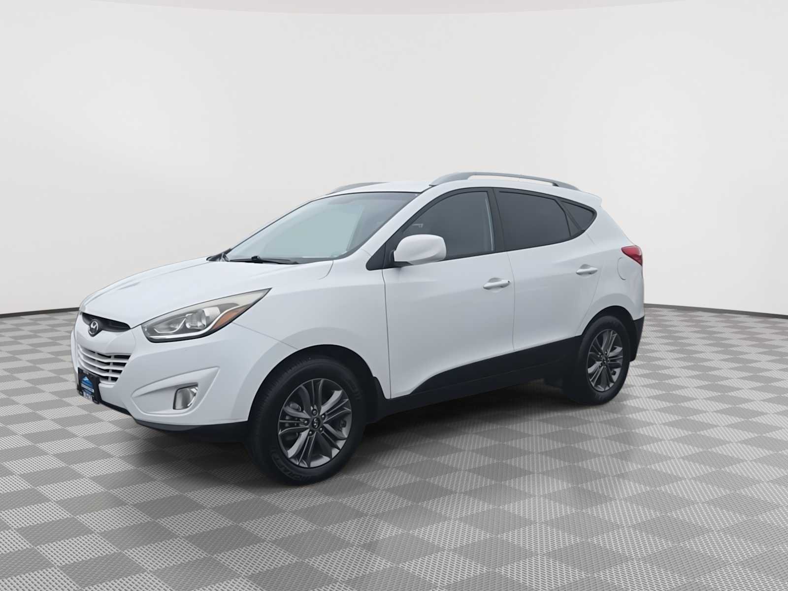 Thumbnail: 2014 Hyundai Tucson - 4