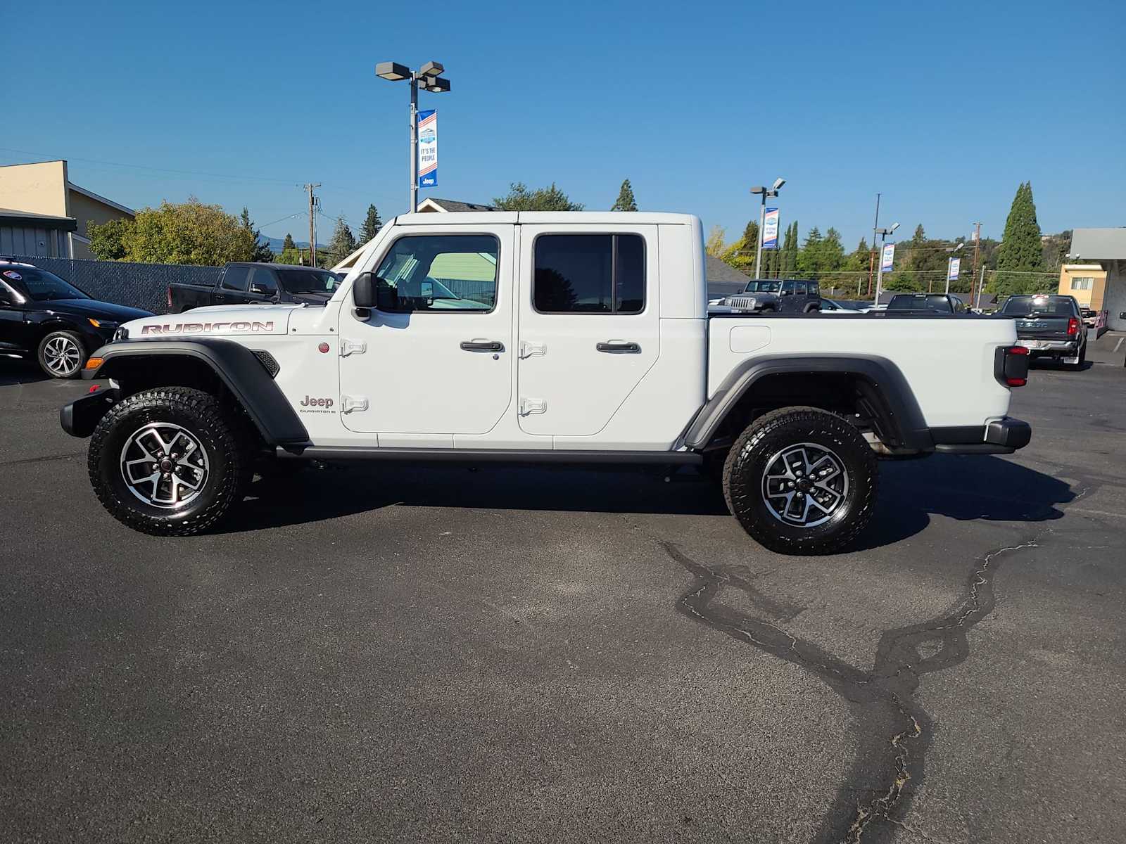 Thumbnail: 2025 Jeep Gladiator - 11