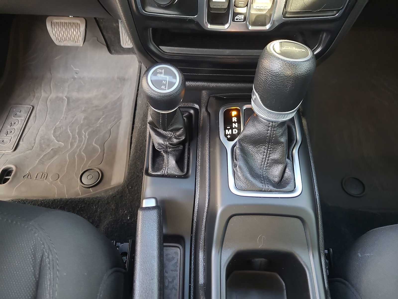 Thumbnail: 2023 Jeep Gladiator - 25