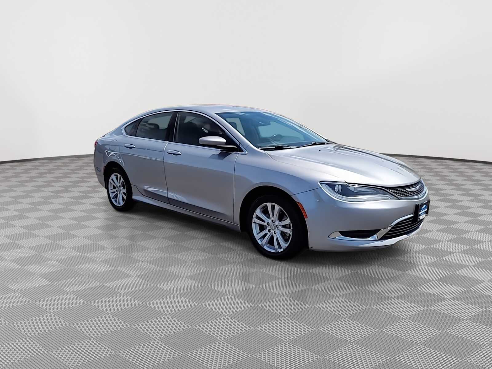 Used 2015 Chrysler 200 Limited with VIN 1C3CCCAB1FN650199 for sale in Grants Pass, OR