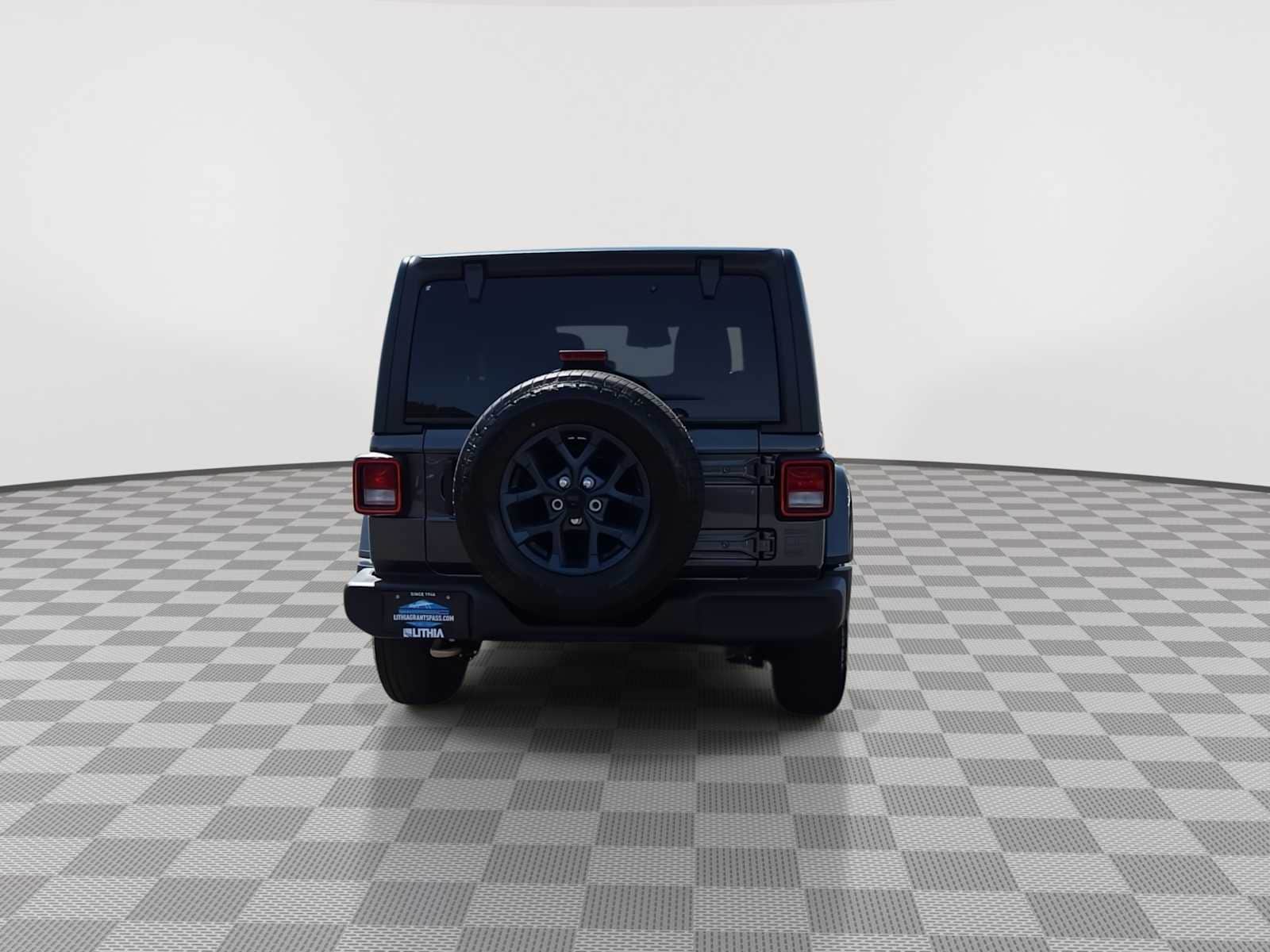 Thumbnail: 2026 Jeep Wrangler - 7