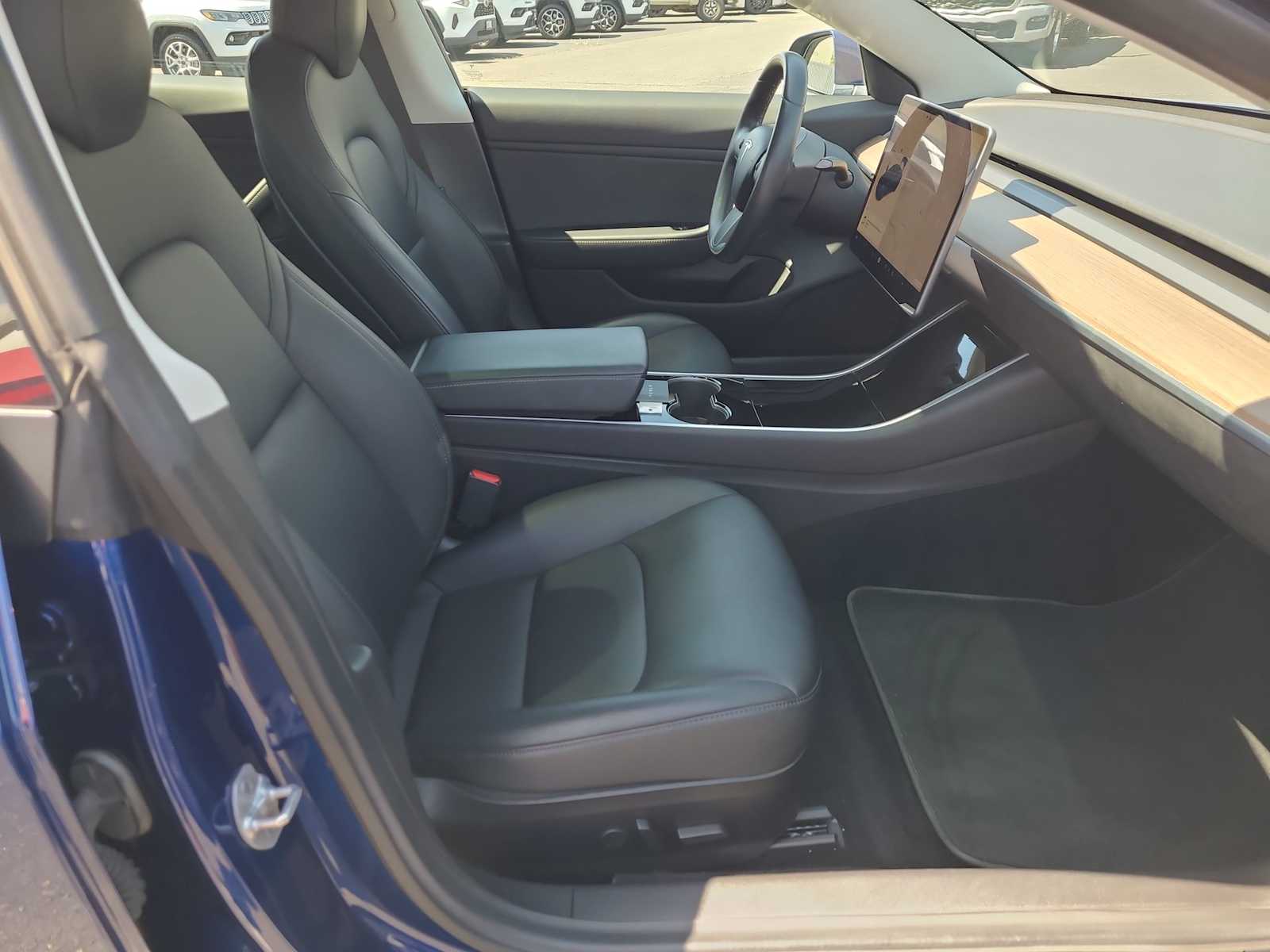Thumbnail: 2019 Tesla Model 3 - 22