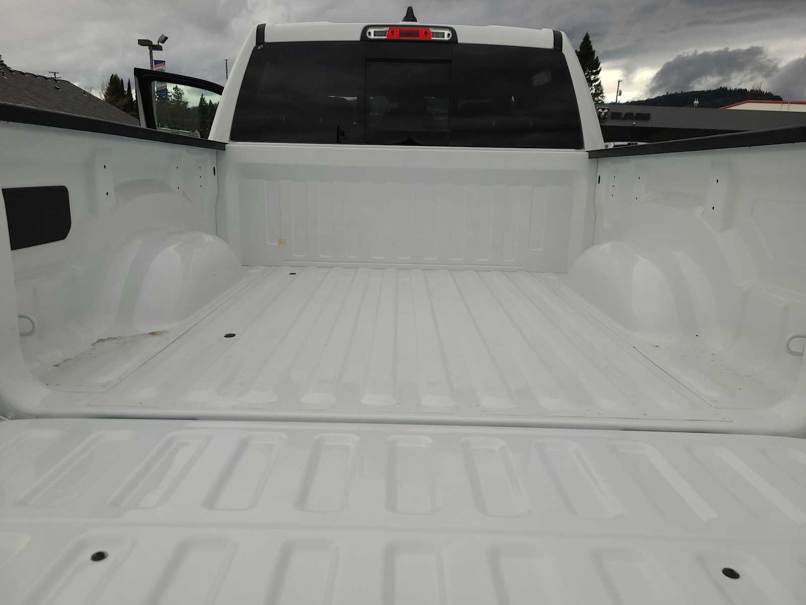 Thumbnail: 2026 RAM 1500 - 27