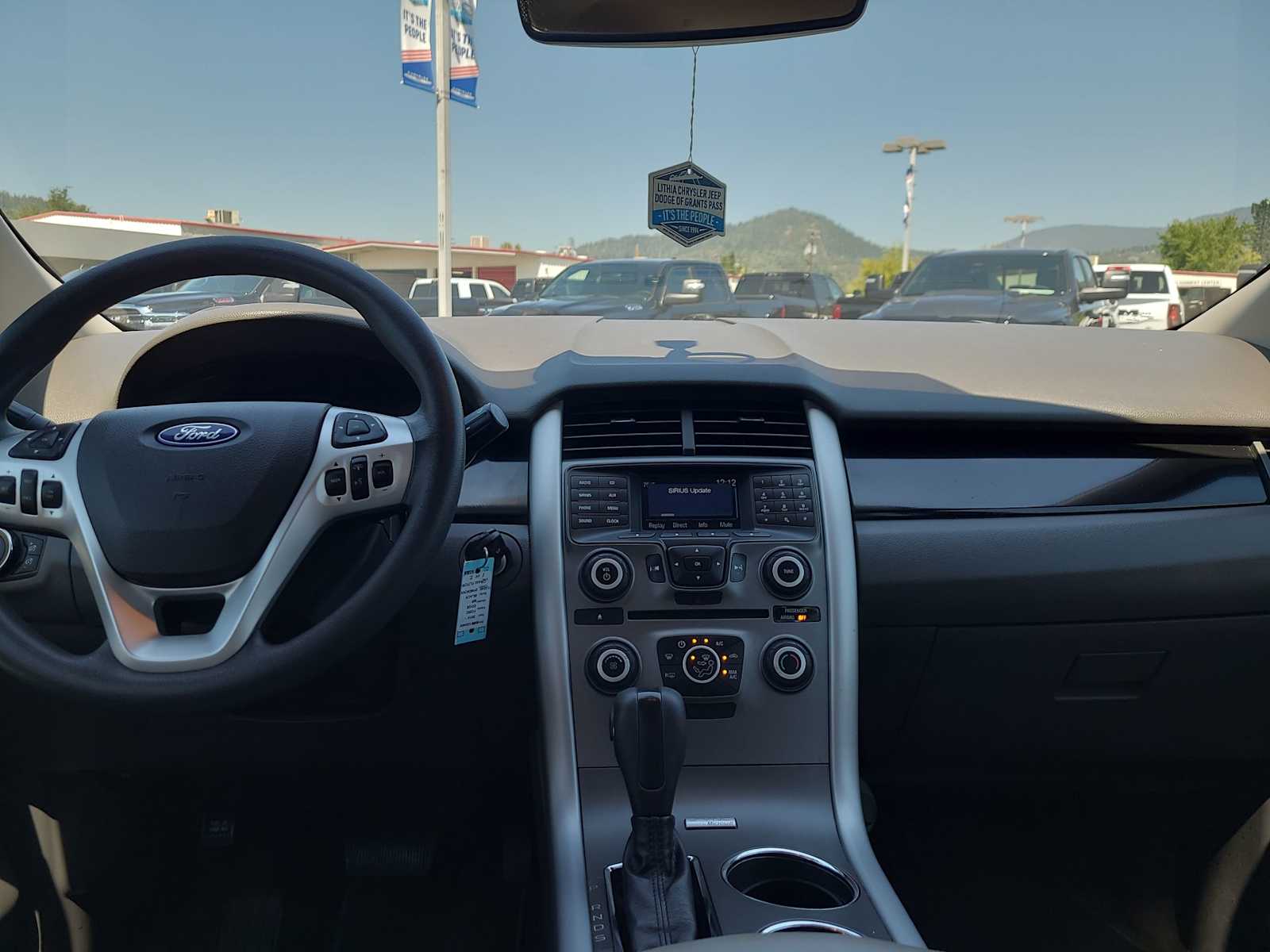 Thumbnail: 2014 Ford Edge - 18