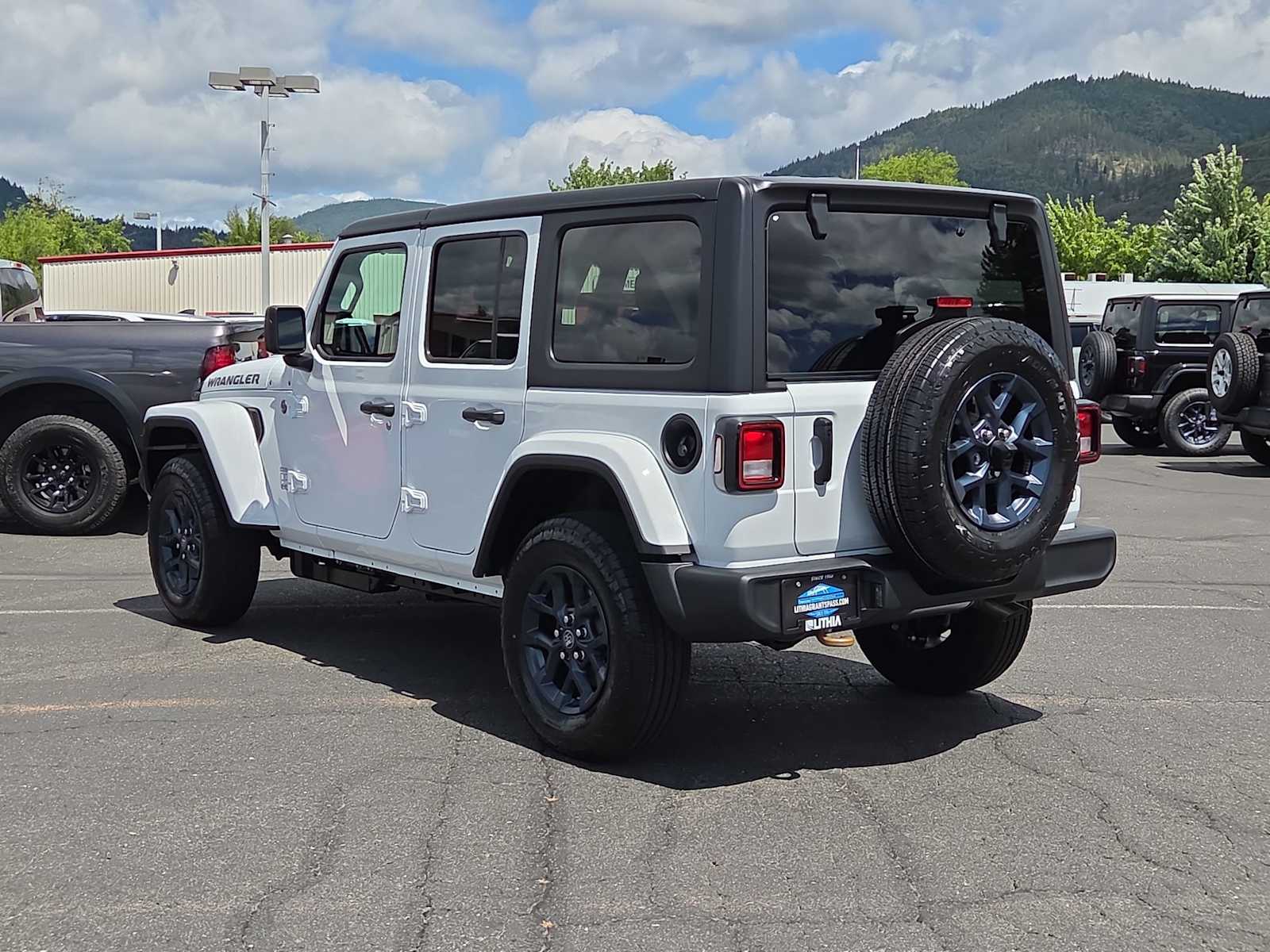 Thumbnail: 2026 Jeep Wrangler - 12