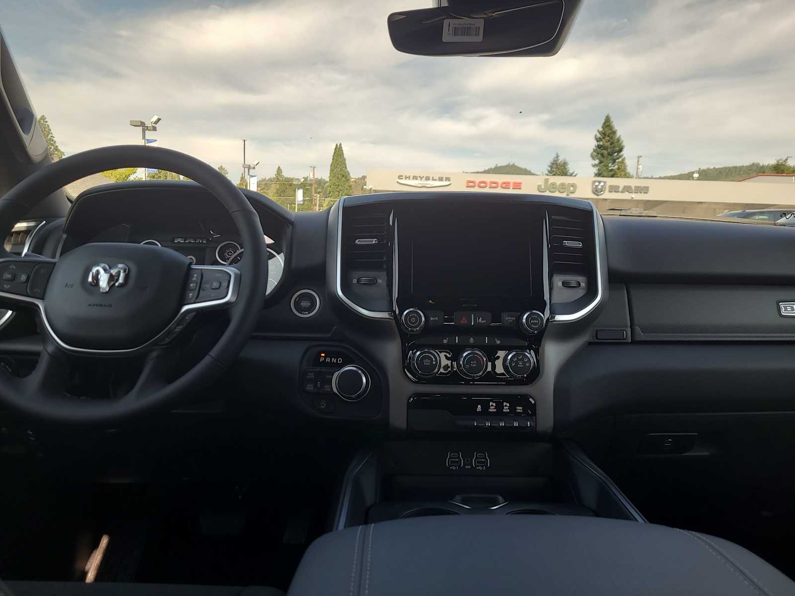 Thumbnail: 2025 RAM 1500 - 18