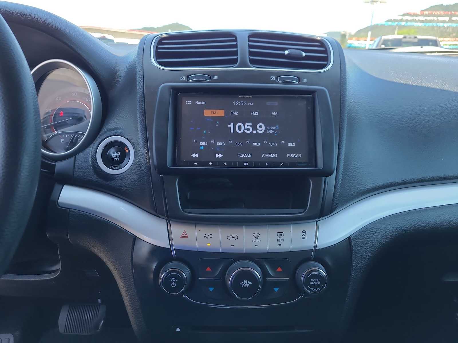 2014 Dodge Journey SXT 24
